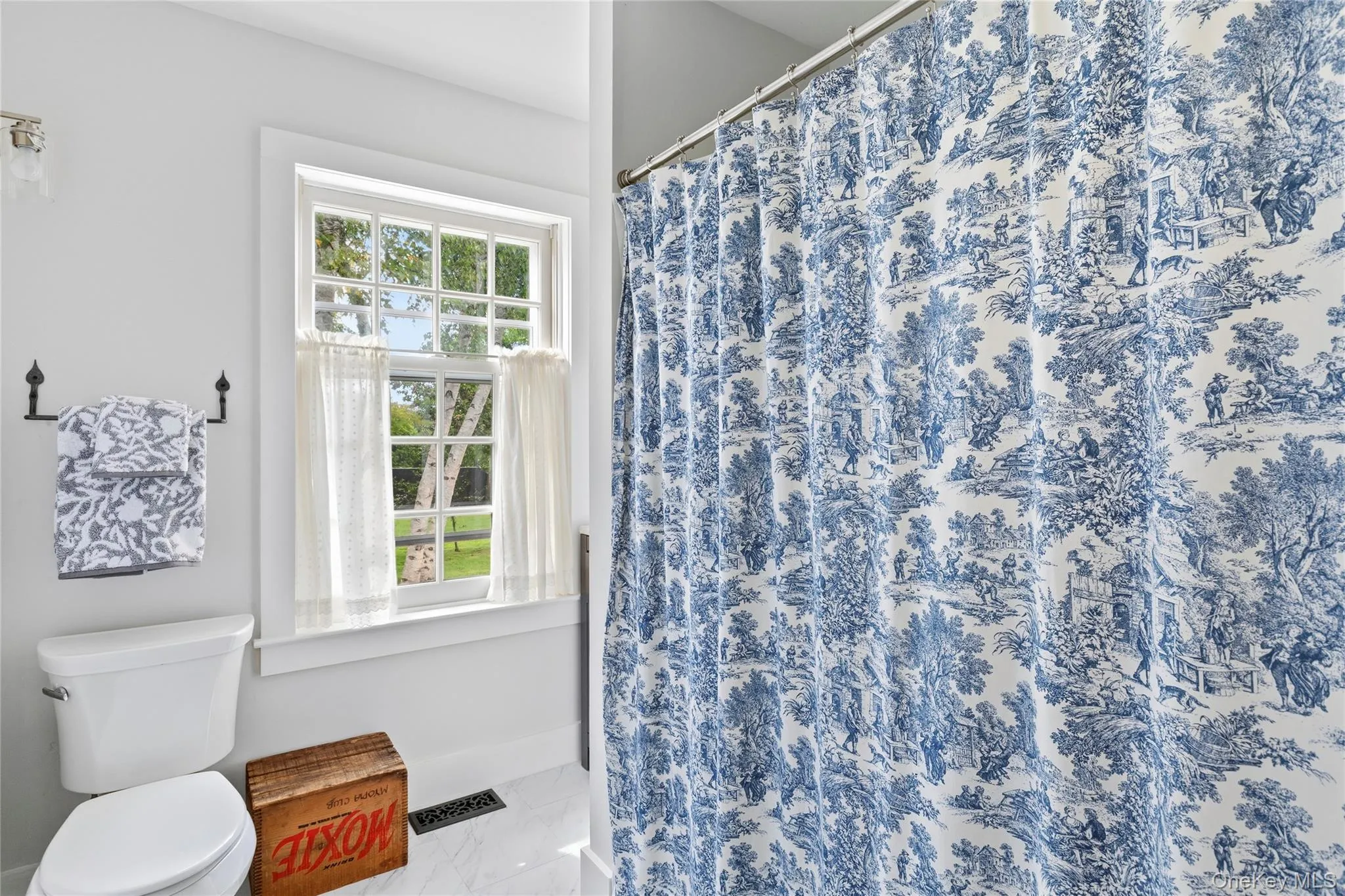9 Aberdeen Lane, Southampton, NY, 3 Bedrooms Bedrooms, 9 Rooms Rooms,3 BathroomsBathrooms,Residential,For Rent,Aberdeen,0,1033910 9 Aberdeen Lane, Southampton, NY, 3 Bedrooms Bedrooms, 9 Rooms Rooms,3 BathroomsBathrooms,Residential,For Rent,Aberdeen,0,1033910