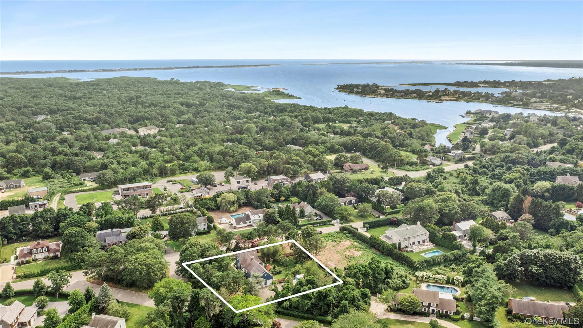 9 Aberdeen Lane, Southampton, NY, 3 Bedrooms Bedrooms, 9 Rooms Rooms,3 BathroomsBathrooms,Residential,For Rent,Aberdeen,0,1033910 9 Aberdeen Lane, Southampton, NY, 3 Bedrooms Bedrooms, 9 Rooms Rooms,3 BathroomsBathrooms,Residential,For Rent,Aberdeen,0,1033910