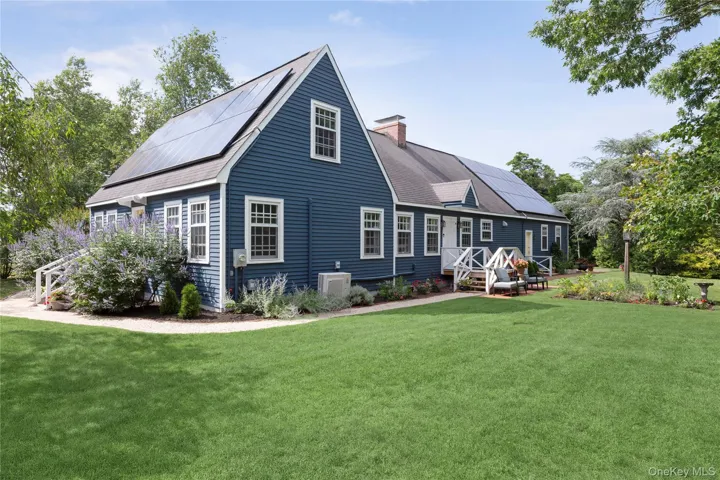 9 Aberdeen Lane, Southampton, New York 11968