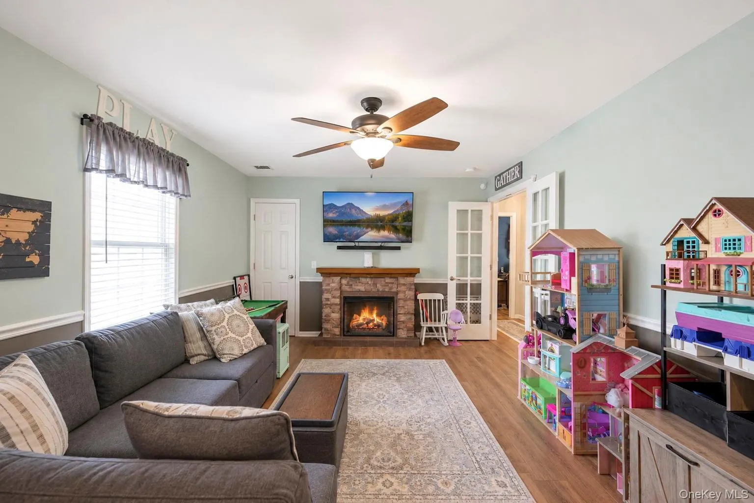 41 Miller Place, Hempstead, NY, 5 Bedrooms Bedrooms, 10 Rooms Rooms,2 BathroomsBathrooms,Residential,For Rent,Miller,0,1033911 41 Miller Place, Hempstead, NY, 5 Bedrooms Bedrooms, 10 Rooms Rooms,2 BathroomsBathrooms,Residential,For Rent,Miller,0,1033911