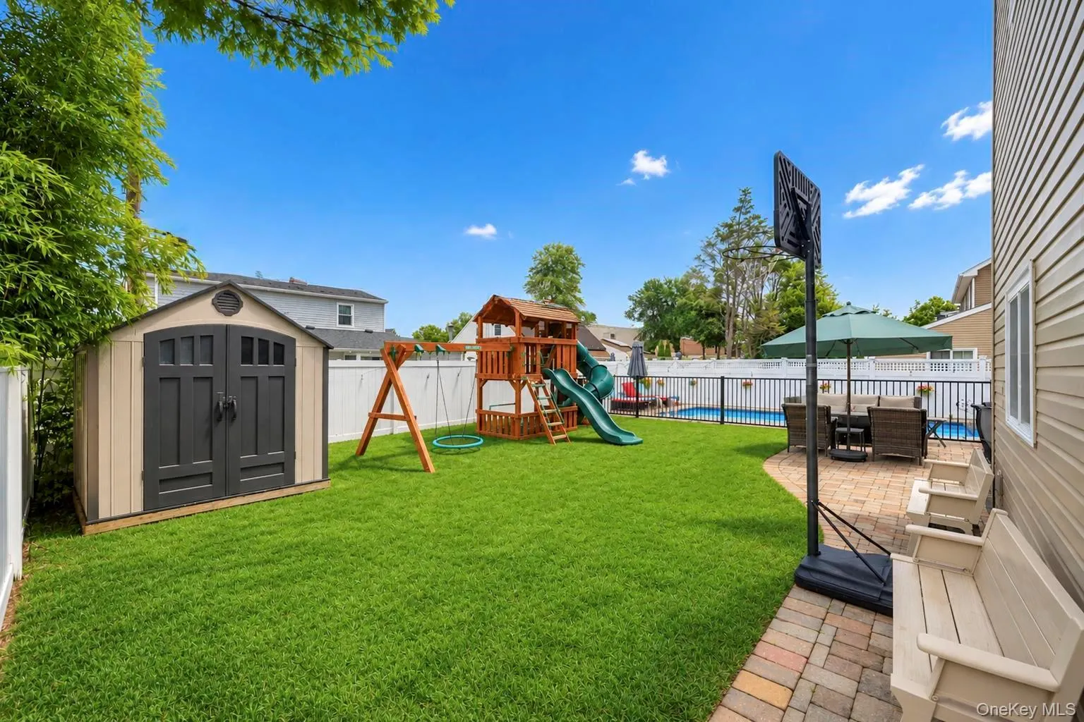 41 Miller Place, Hempstead, NY, 5 Bedrooms Bedrooms, 10 Rooms Rooms,2 BathroomsBathrooms,Residential,For Rent,Miller,0,1033911 41 Miller Place, Hempstead, NY, 5 Bedrooms Bedrooms, 10 Rooms Rooms,2 BathroomsBathrooms,Residential,For Rent,Miller,0,1033911