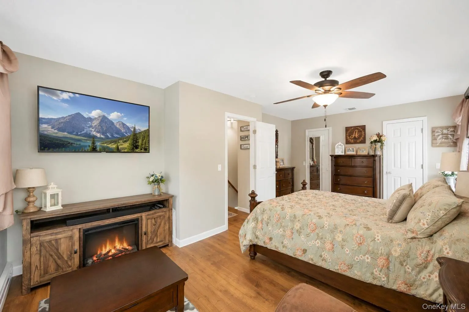 41 Miller Place, Hempstead, NY, 5 Bedrooms Bedrooms, 10 Rooms Rooms,2 BathroomsBathrooms,Residential,For Rent,Miller,0,1033911 41 Miller Place, Hempstead, NY, 5 Bedrooms Bedrooms, 10 Rooms Rooms,2 BathroomsBathrooms,Residential,For Rent,Miller,0,1033911