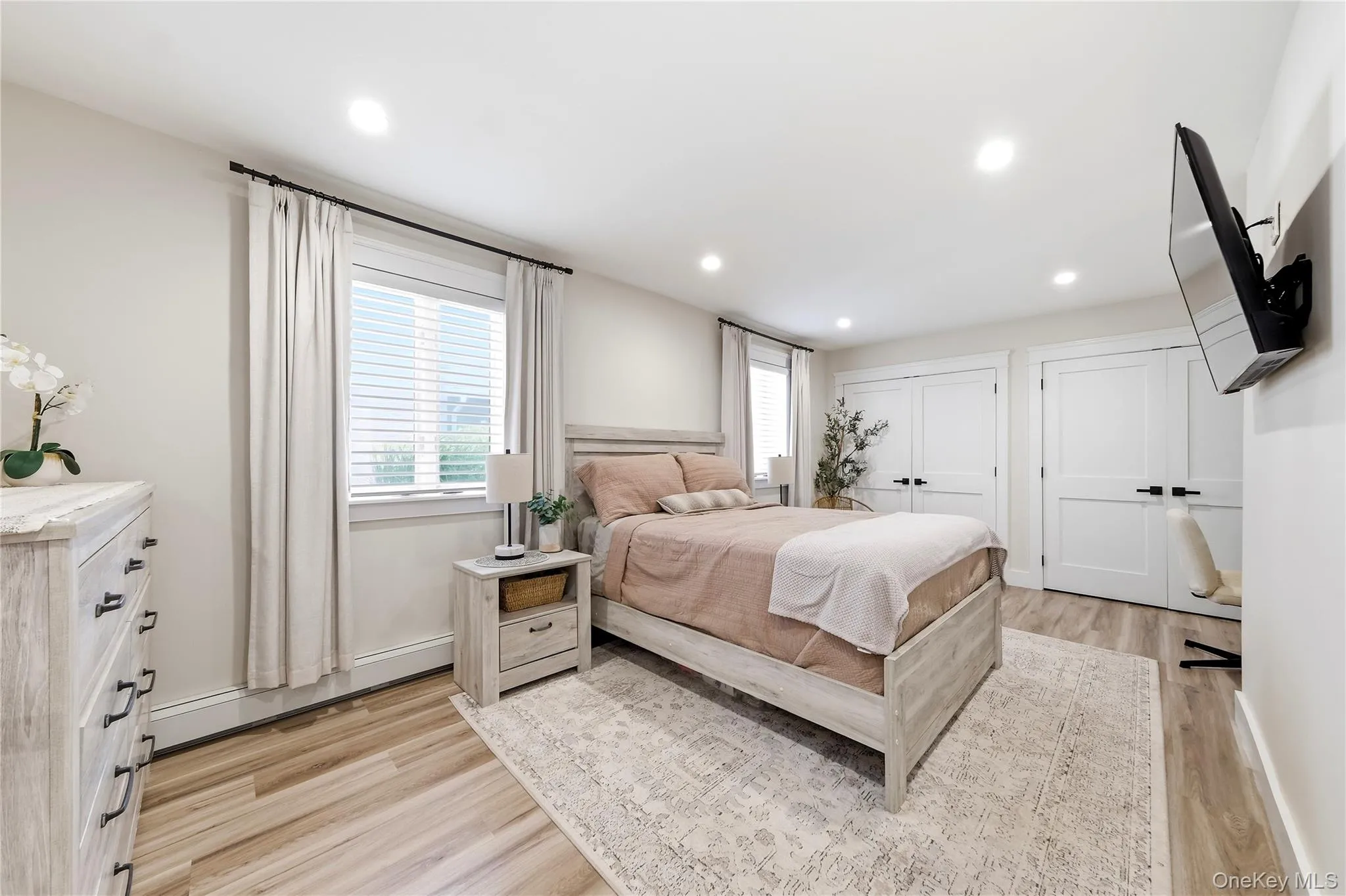 57 Girard Avenue, Islip, NY, 4 Bedrooms Bedrooms, 12 Rooms Rooms,2 BathroomsBathrooms,Residential,For Rent,Girard,0,1033916 57 Girard Avenue, Islip, NY, 4 Bedrooms Bedrooms, 12 Rooms Rooms,2 BathroomsBathrooms,Residential,For Rent,Girard,0,1033916
