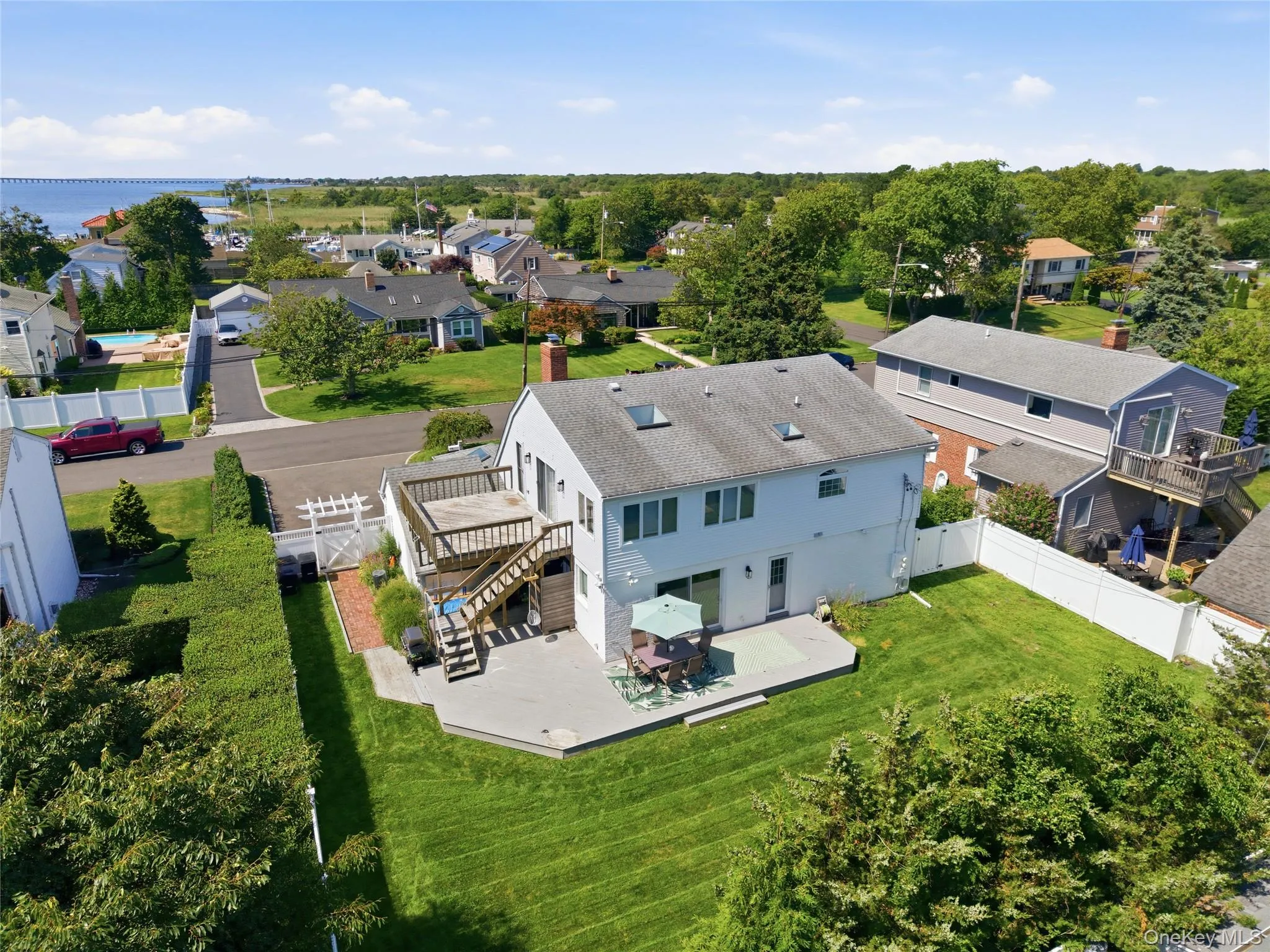 57 Girard Avenue, Islip, NY, 4 Bedrooms Bedrooms, 12 Rooms Rooms,2 BathroomsBathrooms,Residential,For Rent,Girard,0,1033916 57 Girard Avenue, Islip, NY, 4 Bedrooms Bedrooms, 12 Rooms Rooms,2 BathroomsBathrooms,Residential,For Rent,Girard,0,1033916