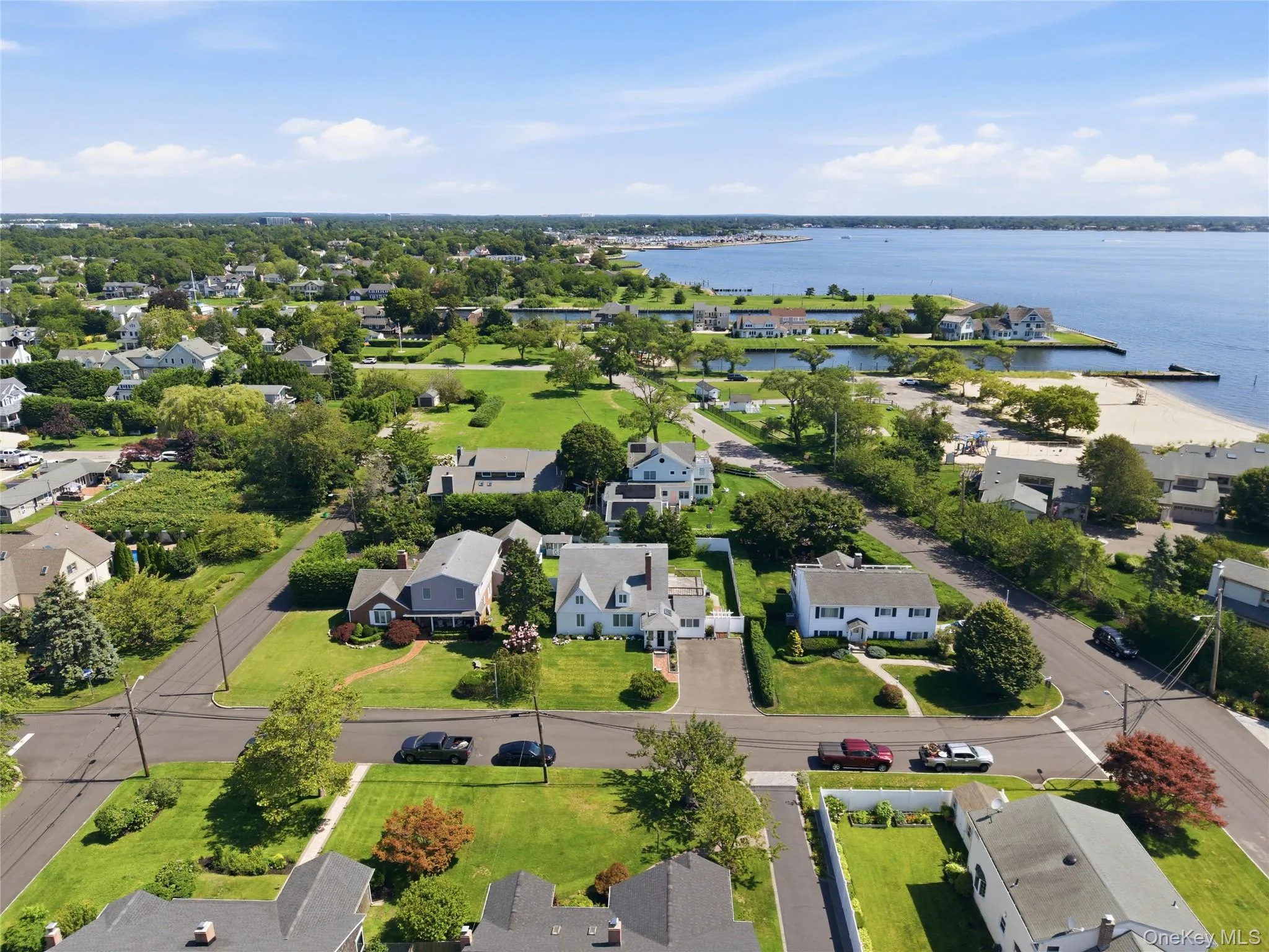 57 Girard Avenue, Islip, NY, 4 Bedrooms Bedrooms, 12 Rooms Rooms,2 BathroomsBathrooms,Residential,For Rent,Girard,0,1033916 57 Girard Avenue, Islip, NY, 4 Bedrooms Bedrooms, 12 Rooms Rooms,2 BathroomsBathrooms,Residential,For Rent,Girard,0,1033916