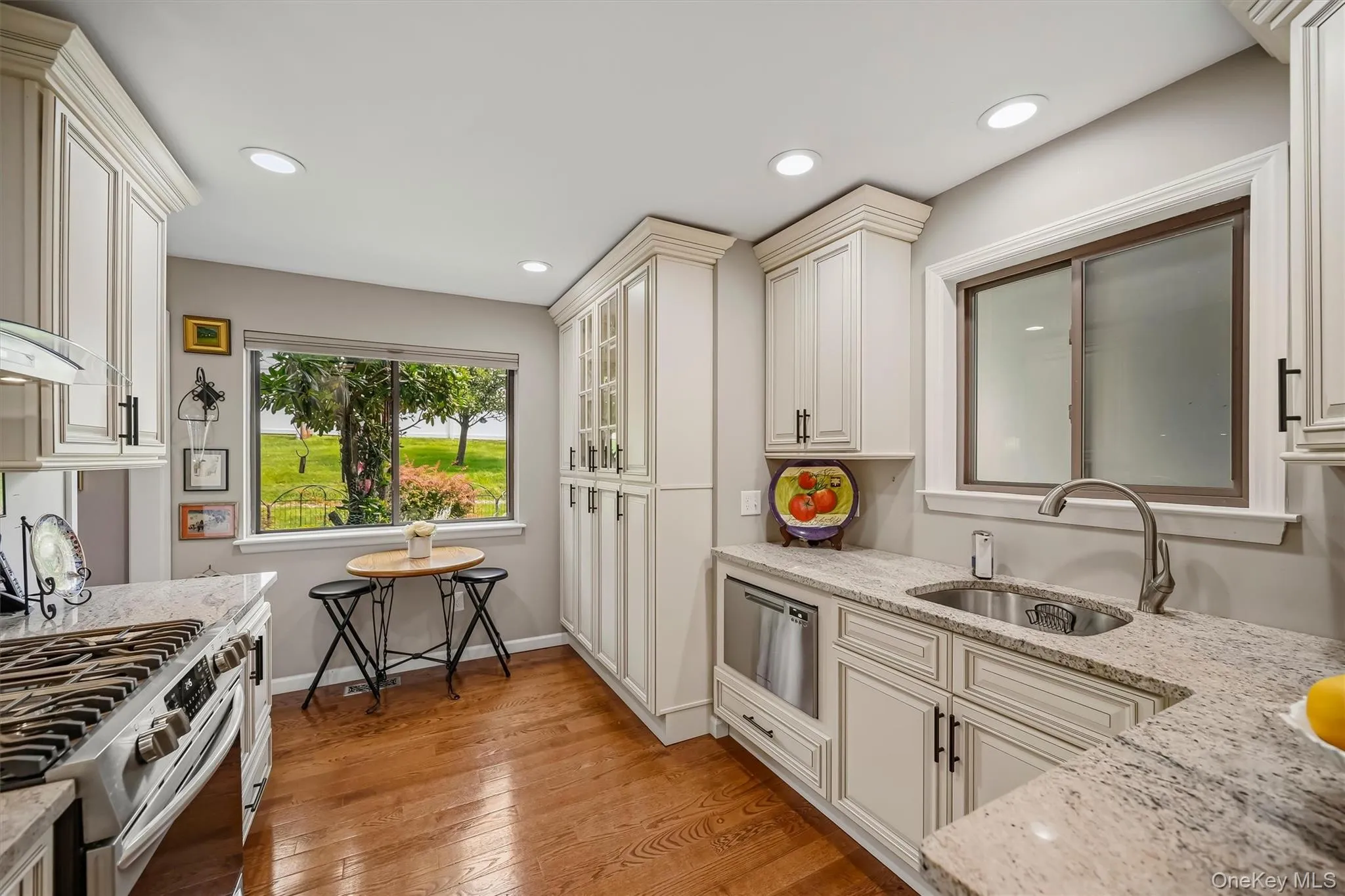 Custom designed kitchen! Custom designed kitchen!