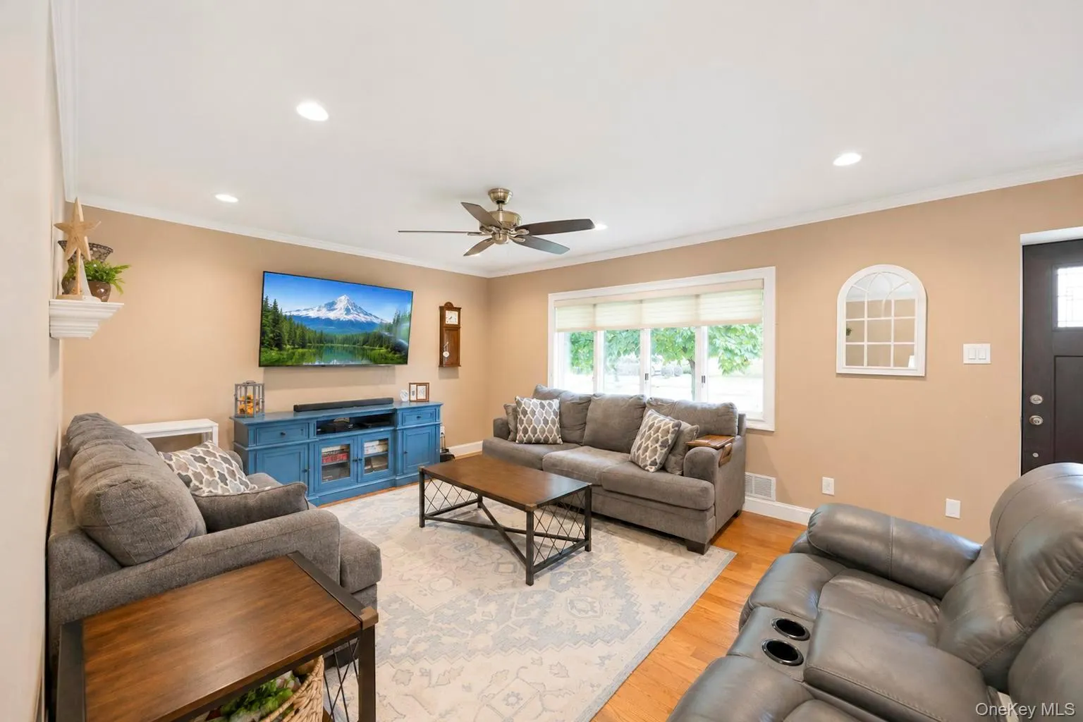18 Cornell Lane, Oyster Bay, NY, 3 Bedrooms Bedrooms, 8 Rooms Rooms,2 BathroomsBathrooms,Residential,For Rent,Cornell,0,1033919 18 Cornell Lane, Oyster Bay, NY, 3 Bedrooms Bedrooms, 8 Rooms Rooms,2 BathroomsBathrooms,Residential,For Rent,Cornell,0,1033919