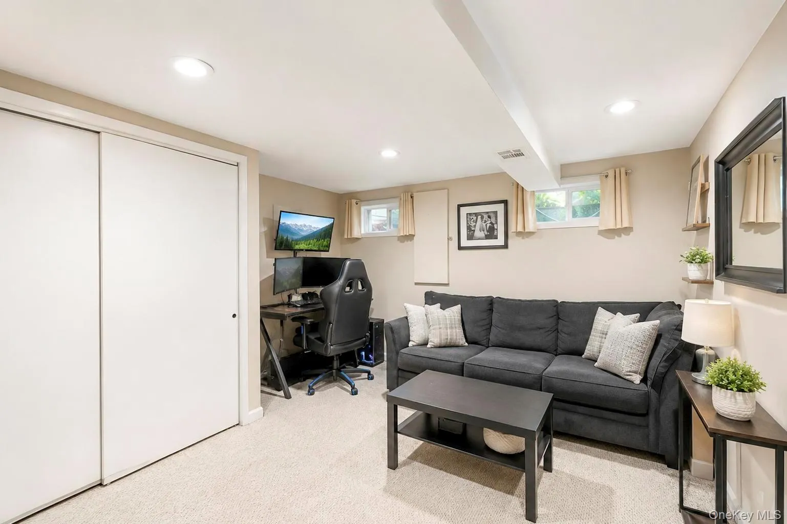 18 Cornell Lane, Oyster Bay, NY, 3 Bedrooms Bedrooms, 8 Rooms Rooms,2 BathroomsBathrooms,Residential,For Rent,Cornell,0,1033919 18 Cornell Lane, Oyster Bay, NY, 3 Bedrooms Bedrooms, 8 Rooms Rooms,2 BathroomsBathrooms,Residential,For Rent,Cornell,0,1033919