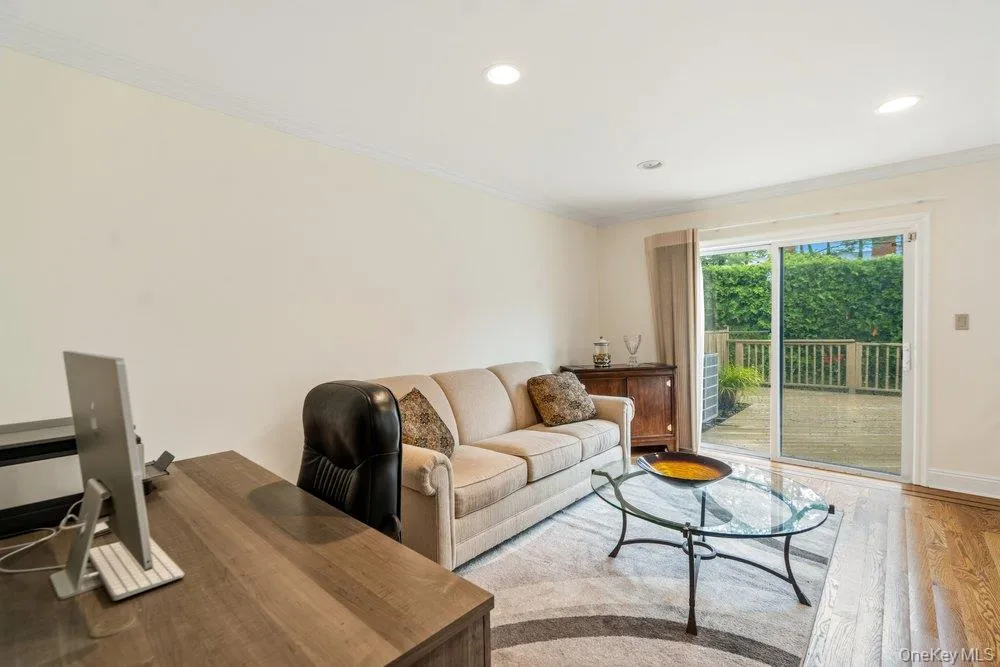 11 Maple Run Drive, Oyster Bay, NY, 3 Bedrooms Bedrooms, 7 Rooms Rooms,2 BathroomsBathrooms,Residential,For Rent,Maple Run,0,1033921 11 Maple Run Drive, Oyster Bay, NY, 3 Bedrooms Bedrooms, 7 Rooms Rooms,2 BathroomsBathrooms,Residential,For Rent,Maple Run,0,1033921
