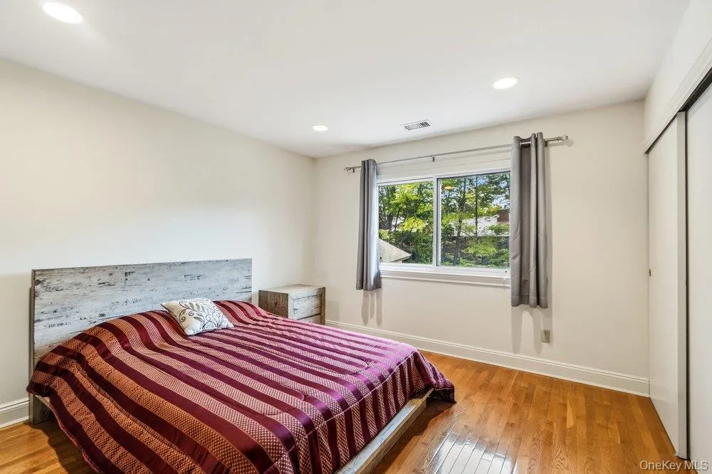 11 Maple Run Drive, Oyster Bay, NY, 3 Bedrooms Bedrooms, 7 Rooms Rooms,2 BathroomsBathrooms,Residential,For Rent,Maple Run,0,1033921 11 Maple Run Drive, Oyster Bay, NY, 3 Bedrooms Bedrooms, 7 Rooms Rooms,2 BathroomsBathrooms,Residential,For Rent,Maple Run,0,1033921