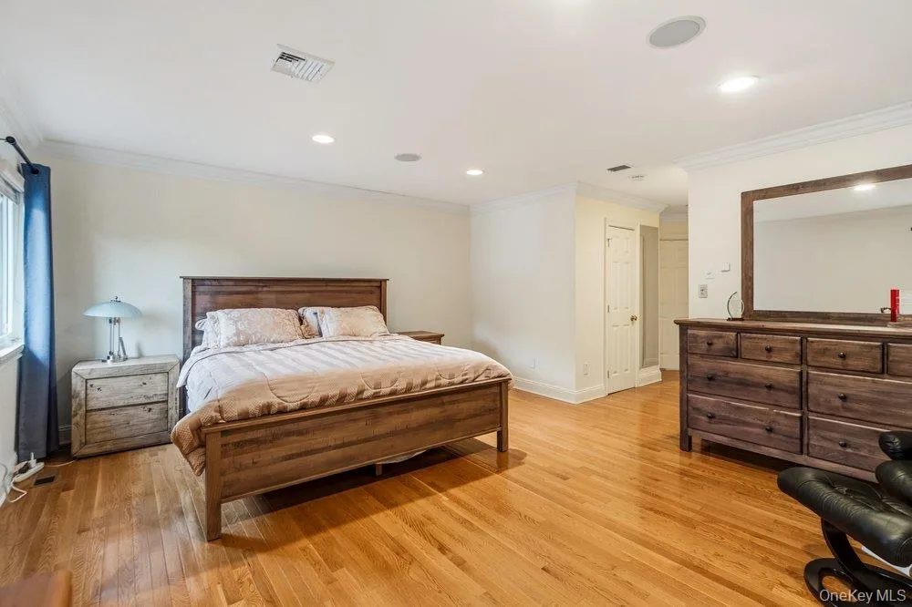 11 Maple Run Drive, Oyster Bay, NY, 3 Bedrooms Bedrooms, 7 Rooms Rooms,2 BathroomsBathrooms,Residential,For Rent,Maple Run,0,1033921 11 Maple Run Drive, Oyster Bay, NY, 3 Bedrooms Bedrooms, 7 Rooms Rooms,2 BathroomsBathrooms,Residential,For Rent,Maple Run,0,1033921