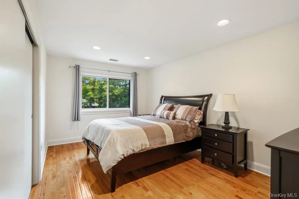 11 Maple Run Drive, Oyster Bay, NY, 3 Bedrooms Bedrooms, 7 Rooms Rooms,2 BathroomsBathrooms,Residential,For Rent,Maple Run,0,1033921 11 Maple Run Drive, Oyster Bay, NY, 3 Bedrooms Bedrooms, 7 Rooms Rooms,2 BathroomsBathrooms,Residential,For Rent,Maple Run,0,1033921