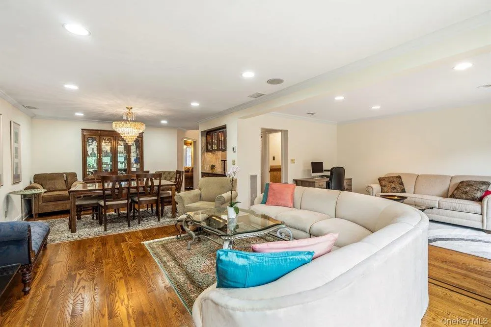 11 Maple Run Drive, Oyster Bay, NY, 3 Bedrooms Bedrooms, 7 Rooms Rooms,2 BathroomsBathrooms,Residential,For Rent,Maple Run,0,1033921 11 Maple Run Drive, Oyster Bay, NY, 3 Bedrooms Bedrooms, 7 Rooms Rooms,2 BathroomsBathrooms,Residential,For Rent,Maple Run,0,1033921