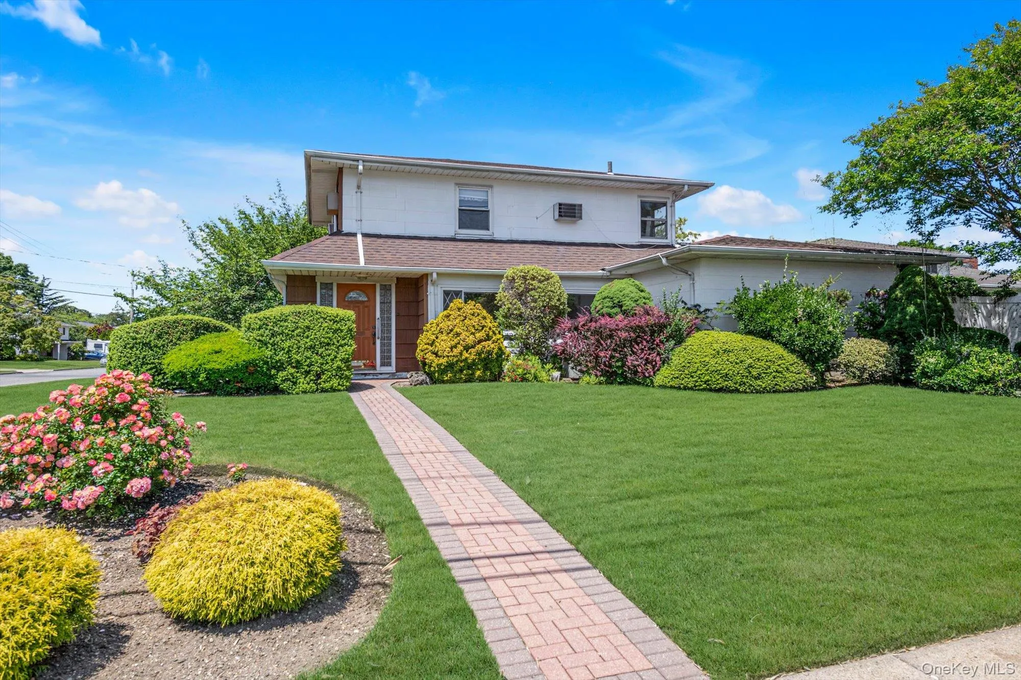 430 Violet Street, Oyster Bay, NY, 6 Bedrooms Bedrooms, 11 Rooms Rooms,1 BathroomBathrooms,Residential,For Rent,Violet,0,1033924 430 Violet Street, Oyster Bay, NY, 6 Bedrooms Bedrooms, 11 Rooms Rooms,1 BathroomBathrooms,Residential,For Rent,Violet,0,1033924