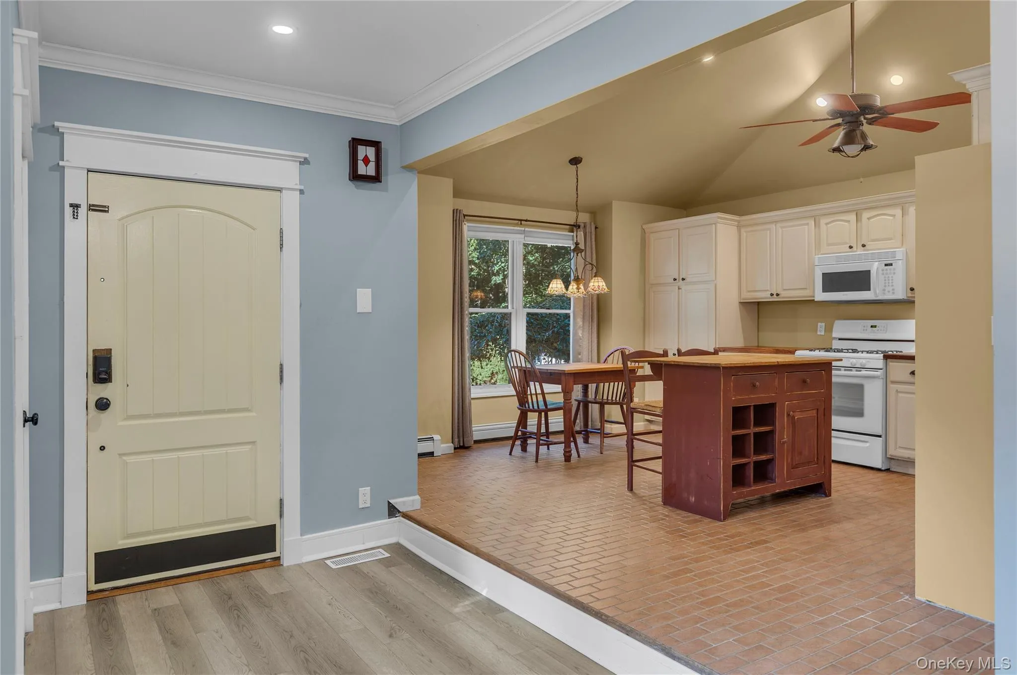 62 Douglaston Road, Brookhaven, NY, 4 Bedrooms Bedrooms, 9 Rooms Rooms,2 BathroomsBathrooms,Residential,For Rent,Douglaston,0,1033926 62 Douglaston Road, Brookhaven, NY, 4 Bedrooms Bedrooms, 9 Rooms Rooms,2 BathroomsBathrooms,Residential,For Rent,Douglaston,0,1033926