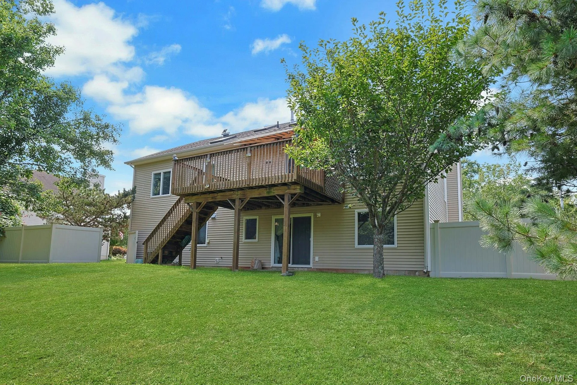 14 Stern Place, Clarkstown, NY, 4 Bedrooms Bedrooms, 9 Rooms Rooms,3 BathroomsBathrooms,Residential,For Rent,Stern,0,1033927 14 Stern Place, Clarkstown, NY, 4 Bedrooms Bedrooms, 9 Rooms Rooms,3 BathroomsBathrooms,Residential,For Rent,Stern,0,1033927