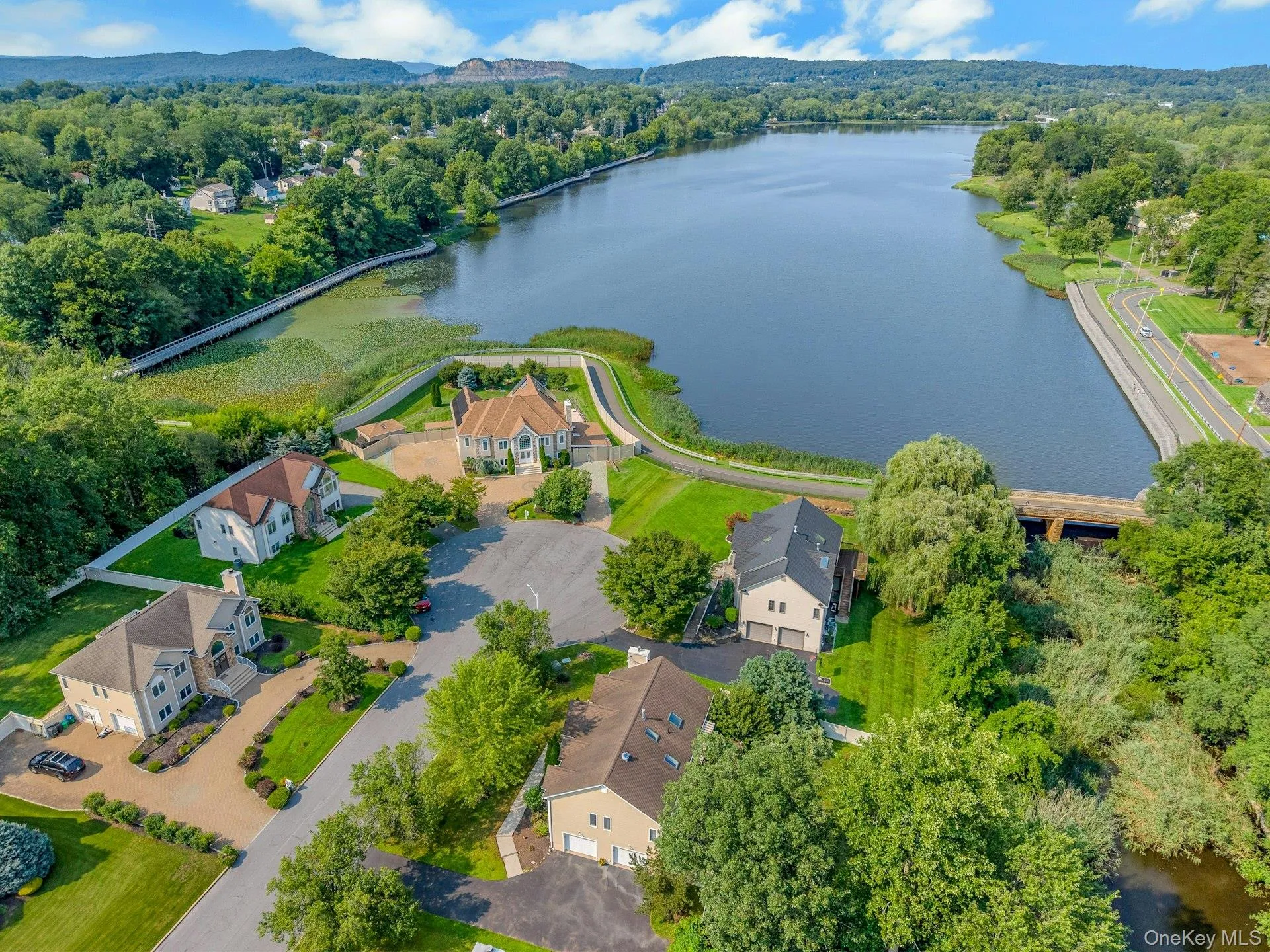 14 Stern Place, Clarkstown, NY, 4 Bedrooms Bedrooms, 9 Rooms Rooms,3 BathroomsBathrooms,Residential,For Rent,Stern,0,1033927 14 Stern Place, Clarkstown, NY, 4 Bedrooms Bedrooms, 9 Rooms Rooms,3 BathroomsBathrooms,Residential,For Rent,Stern,0,1033927