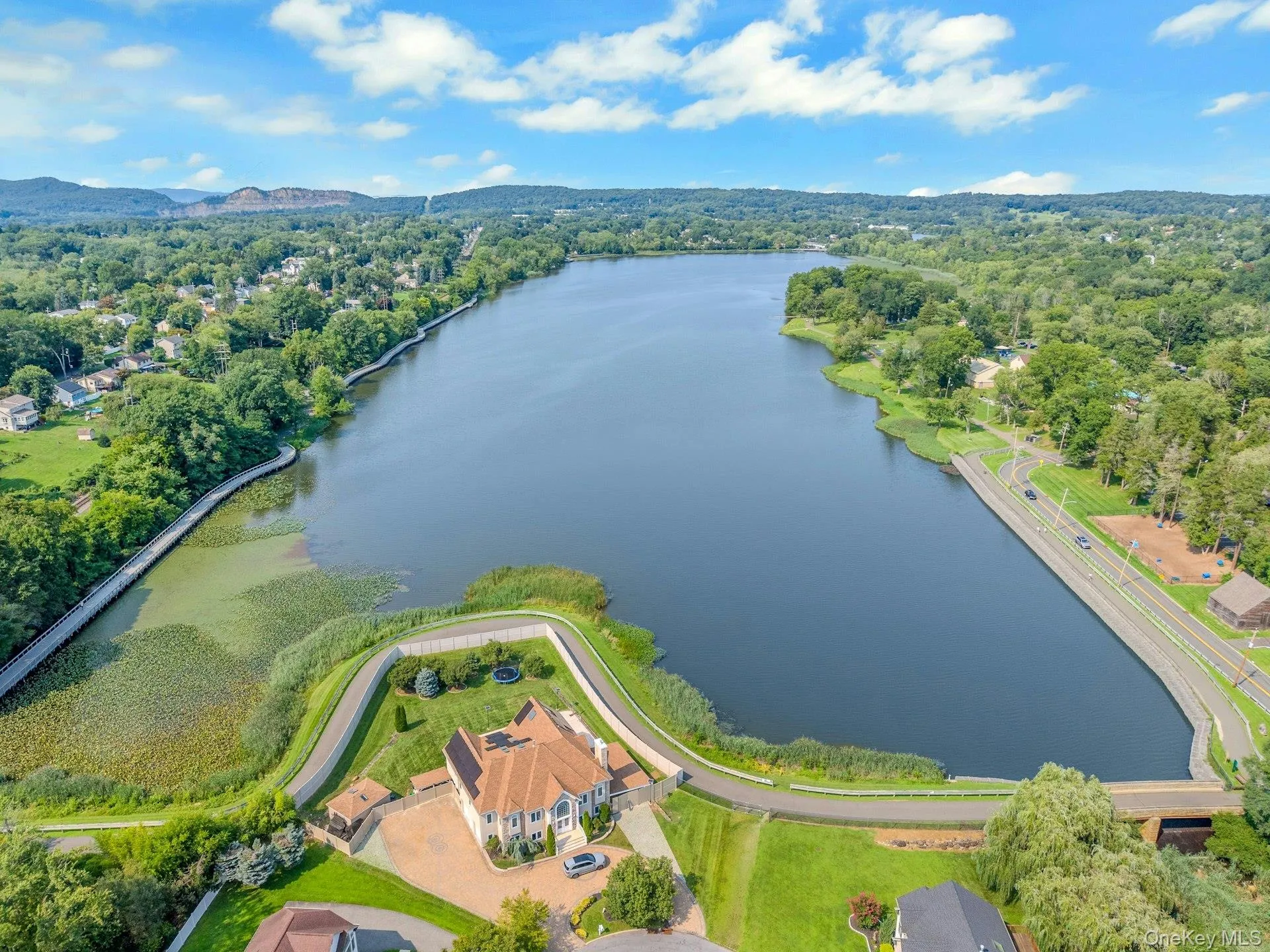 14 Stern Place, Clarkstown, NY, 4 Bedrooms Bedrooms, 9 Rooms Rooms,3 BathroomsBathrooms,Residential,For Rent,Stern,0,1033927 14 Stern Place, Clarkstown, NY, 4 Bedrooms Bedrooms, 9 Rooms Rooms,3 BathroomsBathrooms,Residential,For Rent,Stern,0,1033927