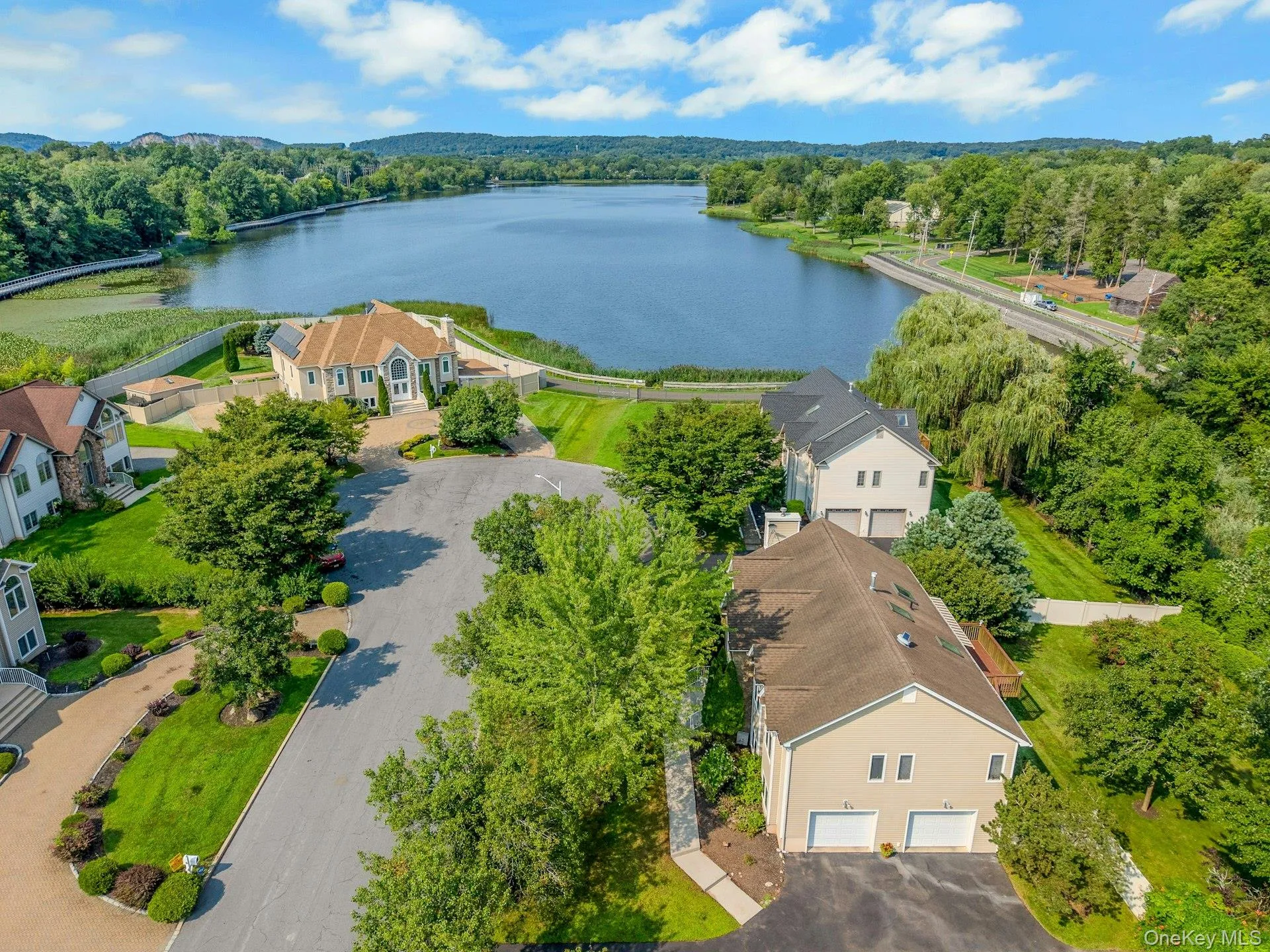 14 Stern Place, Clarkstown, NY, 4 Bedrooms Bedrooms, 9 Rooms Rooms,3 BathroomsBathrooms,Residential,For Rent,Stern,0,1033927 14 Stern Place, Clarkstown, NY, 4 Bedrooms Bedrooms, 9 Rooms Rooms,3 BathroomsBathrooms,Residential,For Rent,Stern,0,1033927