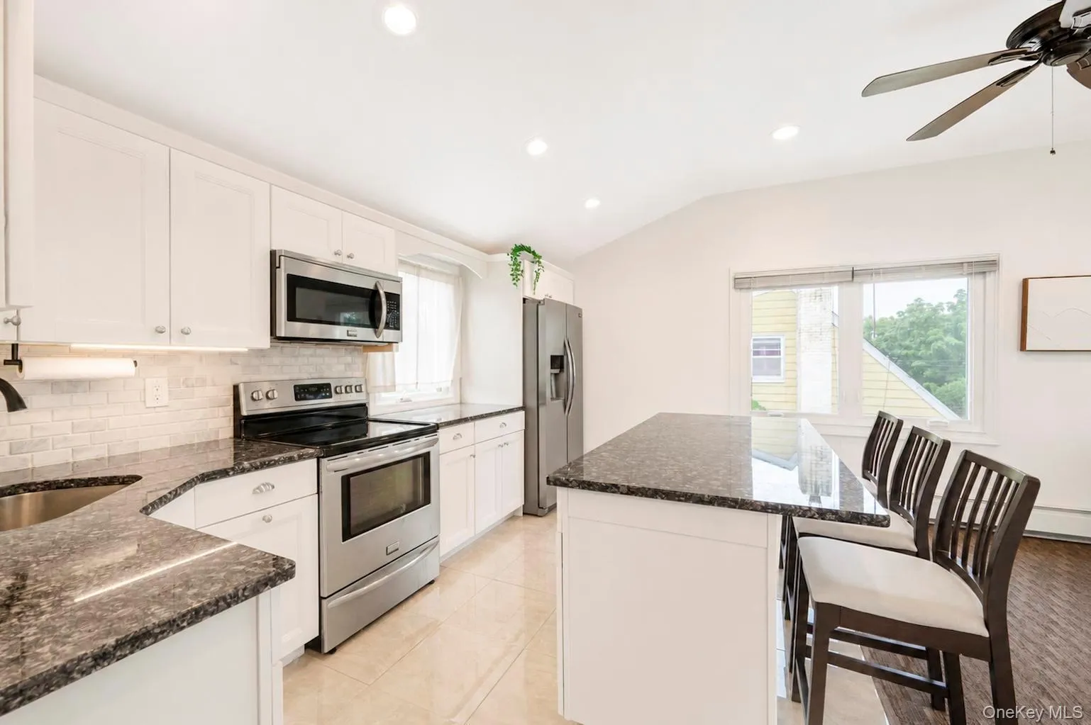 84 Twinlawns Avenue, Oyster Bay, NY, 4 Bedrooms Bedrooms, 9 Rooms Rooms,3 BathroomsBathrooms,Residential Lease,For Rent,Twinlawns,0,1033930 84 Twinlawns Avenue, Oyster Bay, NY, 4 Bedrooms Bedrooms, 9 Rooms Rooms,3 BathroomsBathrooms,Residential Lease,For Rent,Twinlawns,0,1033930
