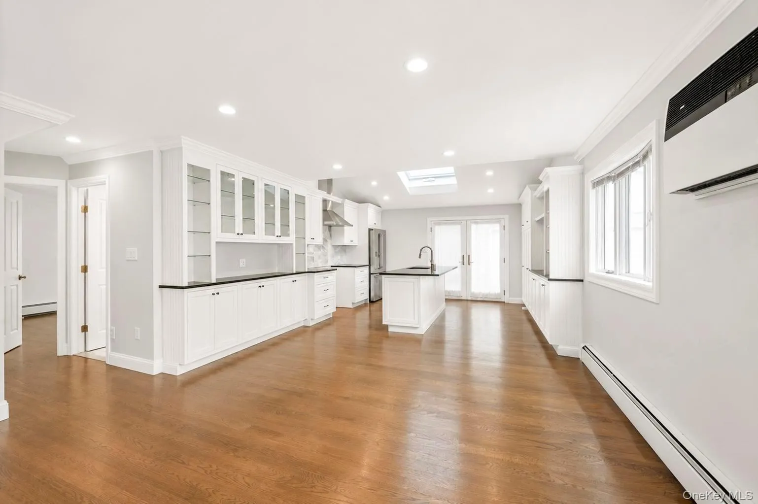 84 Twinlawns Avenue, Oyster Bay, NY, 4 Bedrooms Bedrooms, 9 Rooms Rooms,3 BathroomsBathrooms,Residential Lease,For Rent,Twinlawns,0,1033930 84 Twinlawns Avenue, Oyster Bay, NY, 4 Bedrooms Bedrooms, 9 Rooms Rooms,3 BathroomsBathrooms,Residential Lease,For Rent,Twinlawns,0,1033930