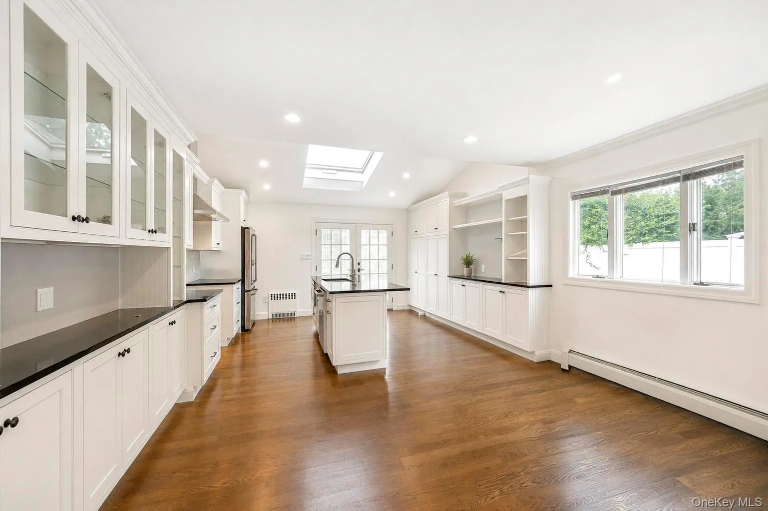 84 Twinlawns Avenue, Oyster Bay, NY, 4 Bedrooms Bedrooms, 9 Rooms Rooms,3 BathroomsBathrooms,Residential Lease,For Rent,Twinlawns,0,1033930 84 Twinlawns Avenue, Oyster Bay, NY, 4 Bedrooms Bedrooms, 9 Rooms Rooms,3 BathroomsBathrooms,Residential Lease,For Rent,Twinlawns,0,1033930