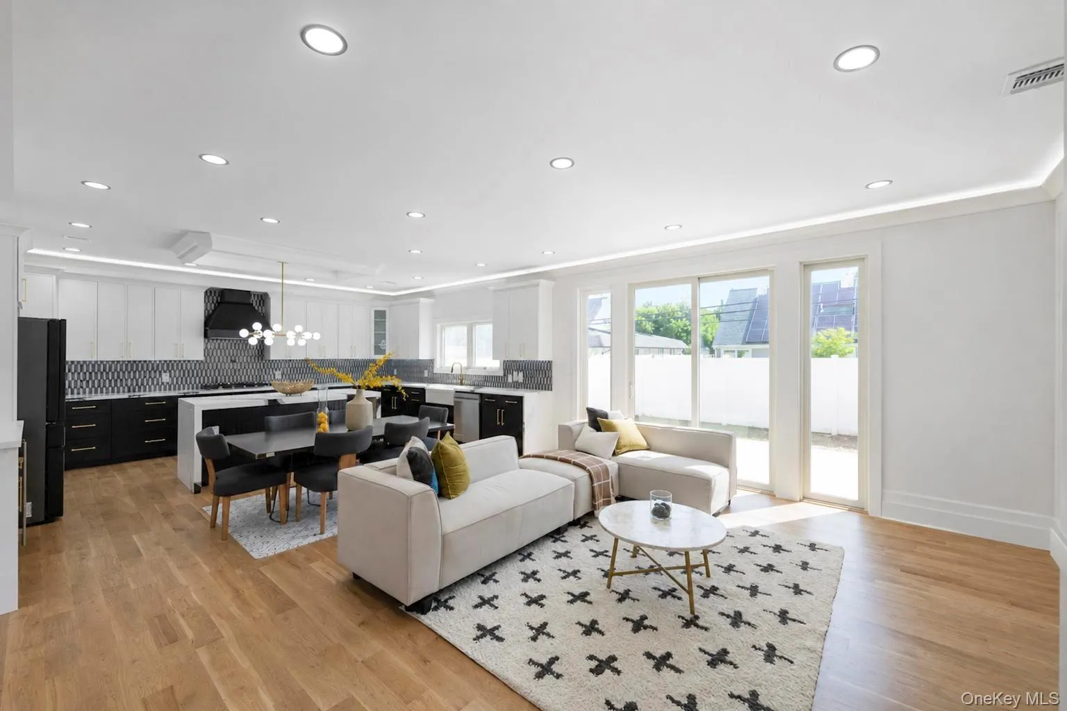 43 Cabot Lane, Oyster Bay, NY, 5 Bedrooms Bedrooms, 10 Rooms Rooms,6 BathroomsBathrooms,Residential,For Rent,Cabot,0,1033932 43 Cabot Lane, Oyster Bay, NY, 5 Bedrooms Bedrooms, 10 Rooms Rooms,6 BathroomsBathrooms,Residential,For Rent,Cabot,0,1033932