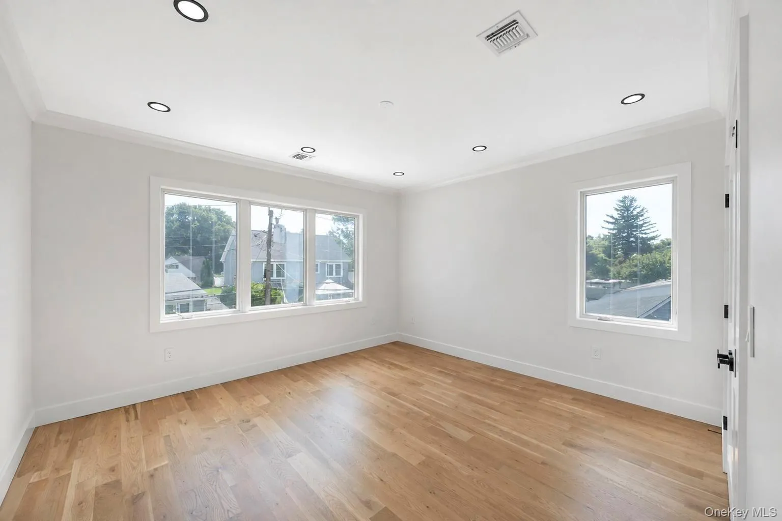 43 Cabot Lane, Oyster Bay, NY, 5 Bedrooms Bedrooms, 10 Rooms Rooms,6 BathroomsBathrooms,Residential,For Rent,Cabot,0,1033932 43 Cabot Lane, Oyster Bay, NY, 5 Bedrooms Bedrooms, 10 Rooms Rooms,6 BathroomsBathrooms,Residential,For Rent,Cabot,0,1033932