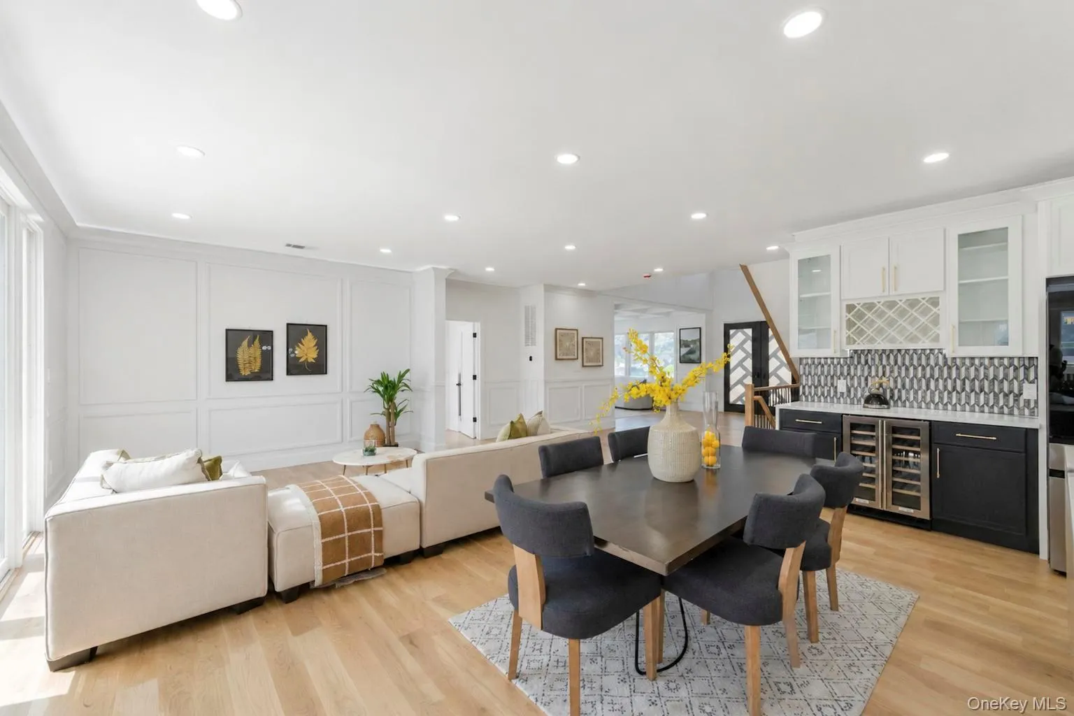 43 Cabot Lane, Oyster Bay, NY, 5 Bedrooms Bedrooms, 10 Rooms Rooms,6 BathroomsBathrooms,Residential,For Rent,Cabot,0,1033932 43 Cabot Lane, Oyster Bay, NY, 5 Bedrooms Bedrooms, 10 Rooms Rooms,6 BathroomsBathrooms,Residential,For Rent,Cabot,0,1033932