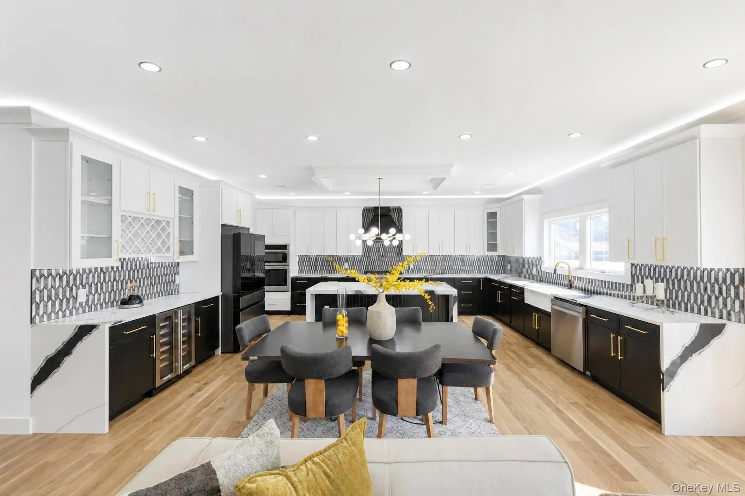 43 Cabot Lane, Oyster Bay, NY, 5 Bedrooms Bedrooms, 10 Rooms Rooms,6 BathroomsBathrooms,Residential,For Rent,Cabot,0,1033932 43 Cabot Lane, Oyster Bay, NY, 5 Bedrooms Bedrooms, 10 Rooms Rooms,6 BathroomsBathrooms,Residential,For Rent,Cabot,0,1033932