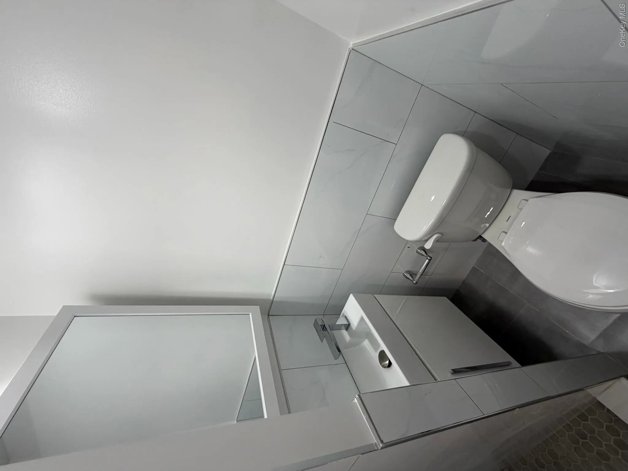 134-05 Dahlia Avenue, New York, NY, 2 Bedrooms Bedrooms, 5 Rooms Rooms,2 BathroomsBathrooms,Residential,For Rent,Dahlia,0,1033936 134-05 Dahlia Avenue, New York, NY, 2 Bedrooms Bedrooms, 5 Rooms Rooms,2 BathroomsBathrooms,Residential,For Rent,Dahlia,0,1033936
