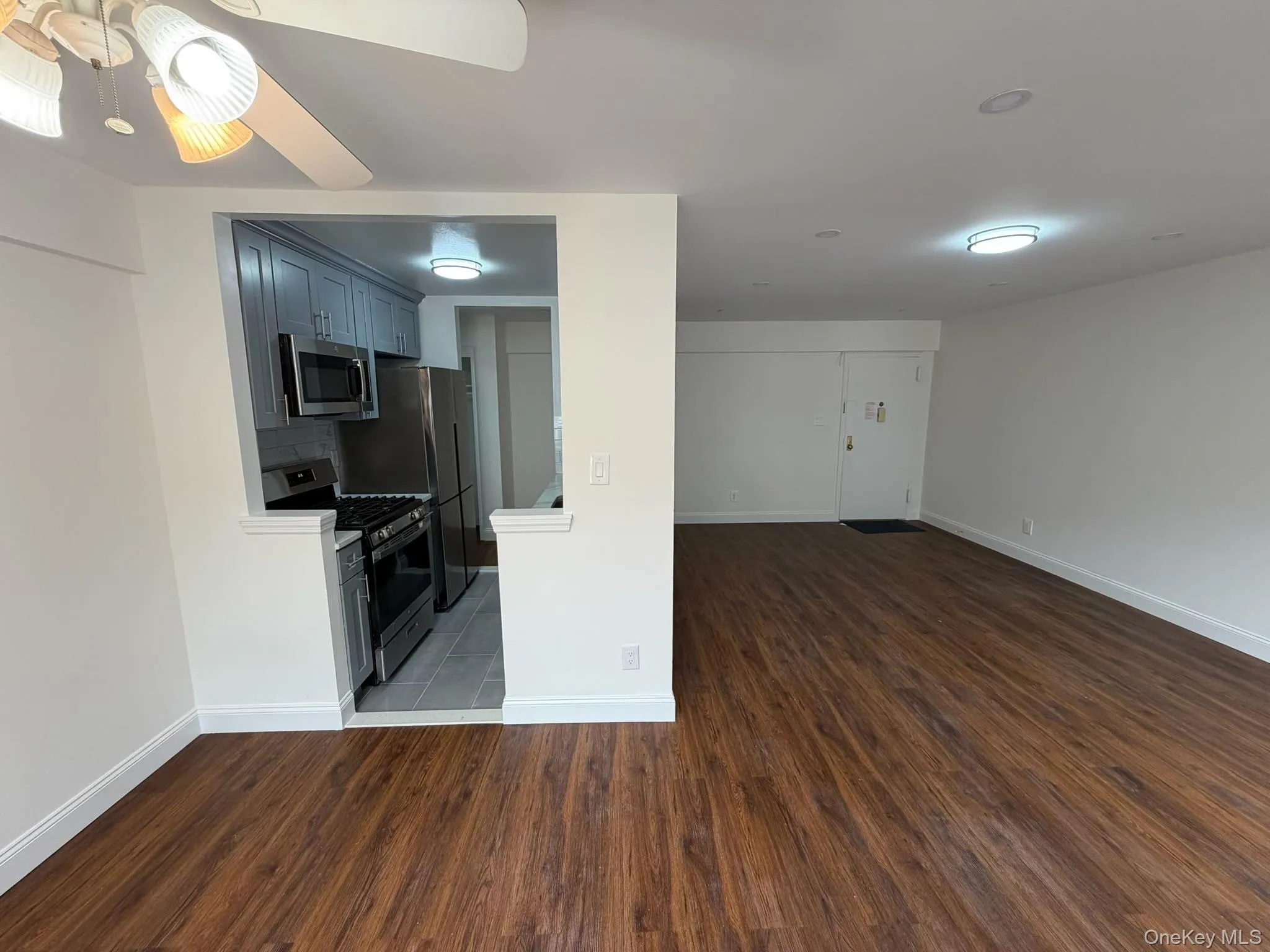 134-05 Dahlia Avenue, New York, NY, 2 Bedrooms Bedrooms, 5 Rooms Rooms,2 BathroomsBathrooms,Residential,For Rent,Dahlia,0,1033936 134-05 Dahlia Avenue, New York, NY, 2 Bedrooms Bedrooms, 5 Rooms Rooms,2 BathroomsBathrooms,Residential,For Rent,Dahlia,0,1033936