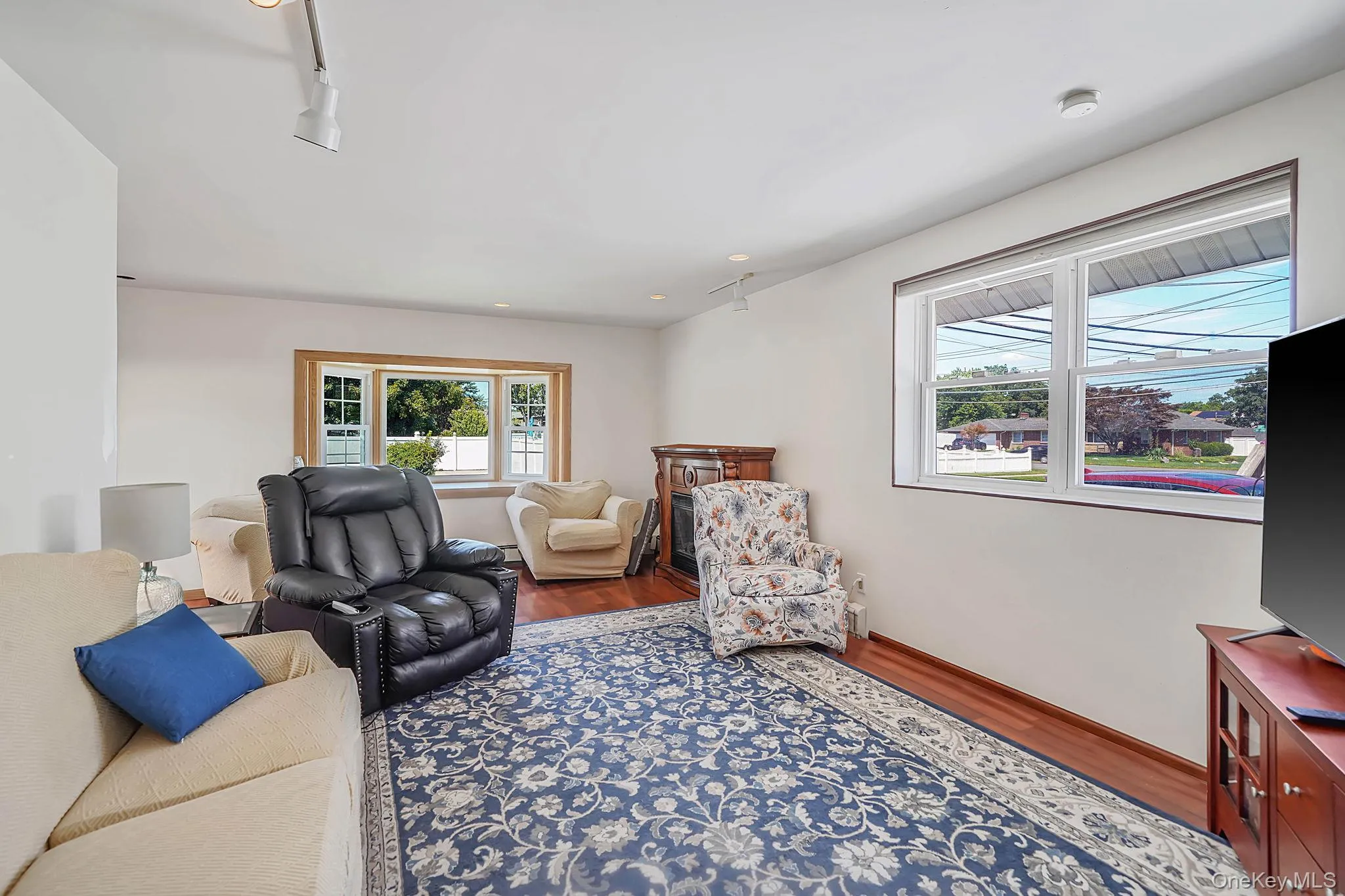 111 Liberty Avenue, Babylon, NY, 2 Bedrooms Bedrooms, 5 Rooms Rooms,1 BathroomBathrooms,Residential,For Rent,Liberty,0,1033941 111 Liberty Avenue, Babylon, NY, 2 Bedrooms Bedrooms, 5 Rooms Rooms,1 BathroomBathrooms,Residential,For Rent,Liberty,0,1033941