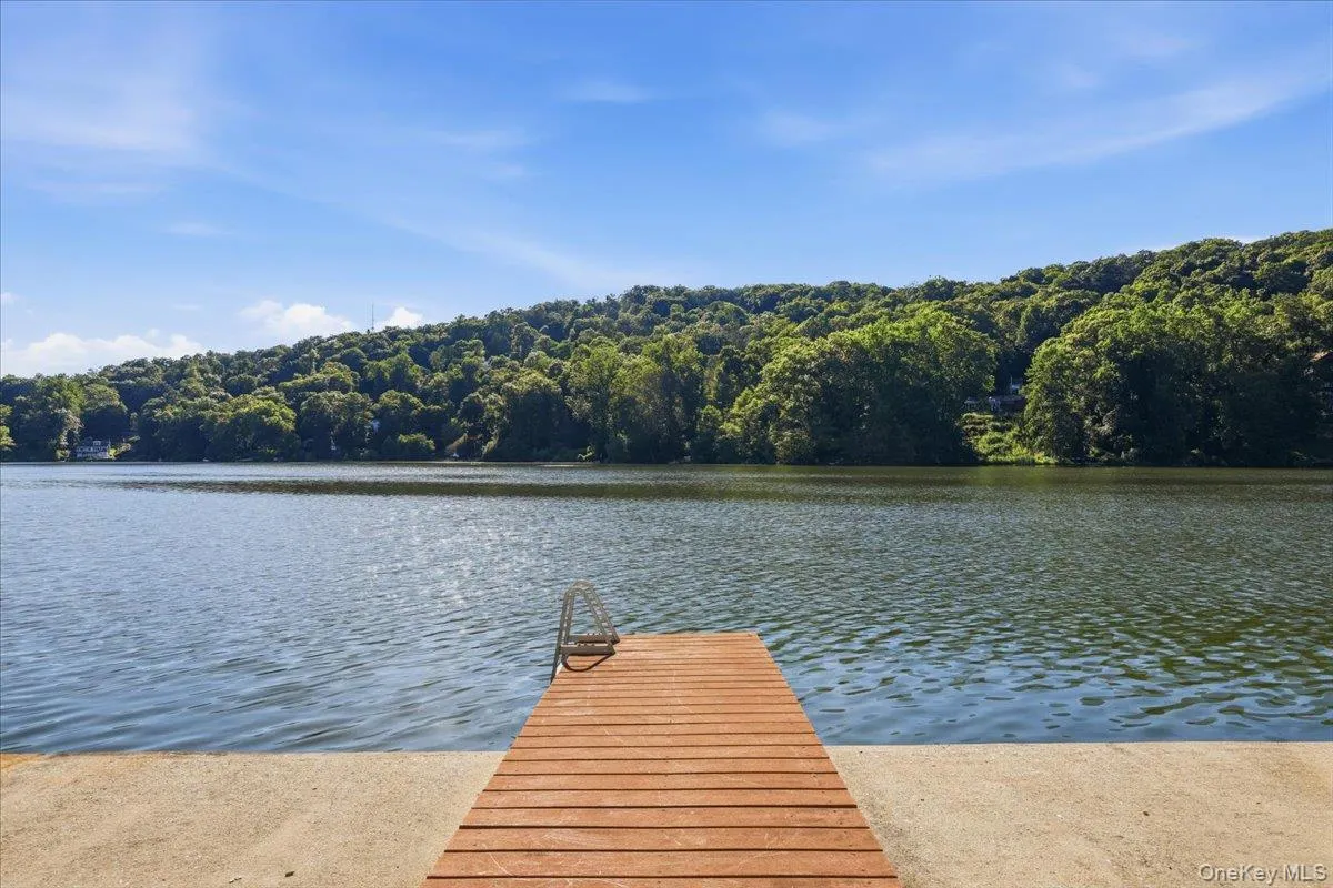 65 Lake Drive, Putnam Valley, NY, 2 Bedrooms Bedrooms, 5 Rooms Rooms,2 BathroomsBathrooms,Residential,For Rent,Lake,0,1033944 65 Lake Drive, Putnam Valley, NY, 2 Bedrooms Bedrooms, 5 Rooms Rooms,2 BathroomsBathrooms,Residential,For Rent,Lake,0,1033944