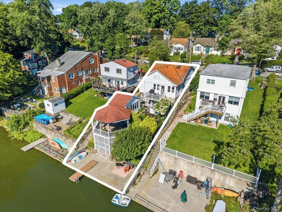 65 Lake Drive, Putnam Valley, NY, 2 Bedrooms Bedrooms, 5 Rooms Rooms,2 BathroomsBathrooms,Residential,For Rent,Lake,0,1033944 65 Lake Drive, Putnam Valley, NY, 2 Bedrooms Bedrooms, 5 Rooms Rooms,2 BathroomsBathrooms,Residential,For Rent,Lake,0,1033944