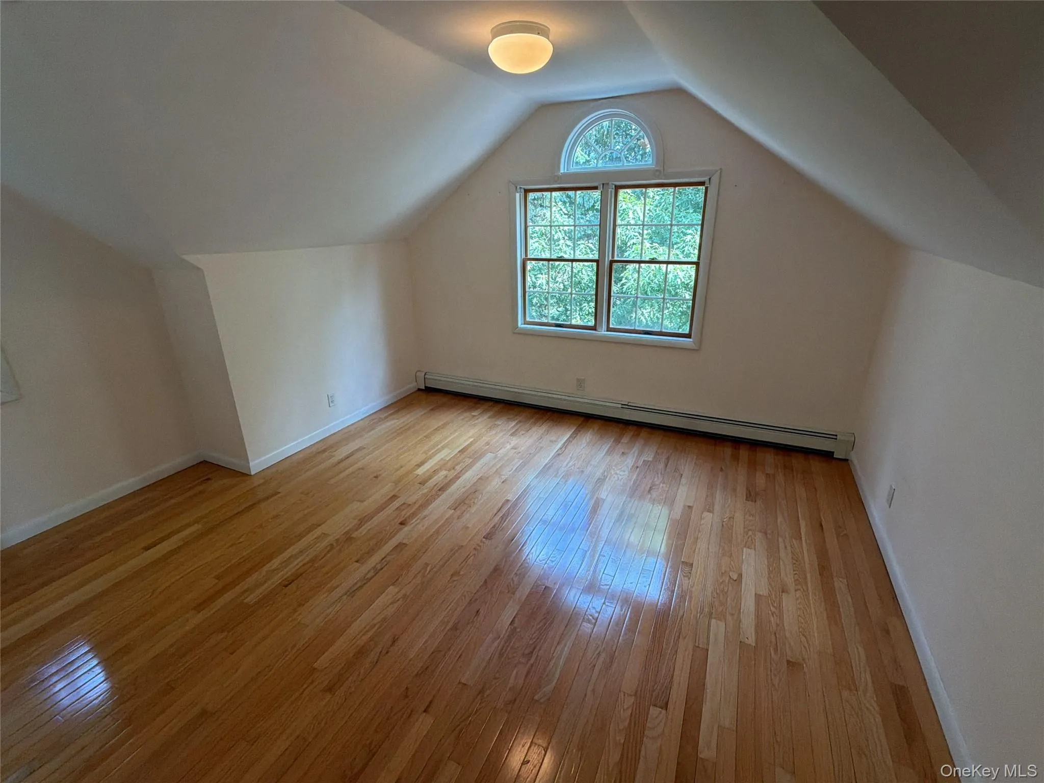6A Raven Way, Mount Pleasant, NY, 2 Bedrooms Bedrooms, 5 Rooms Rooms,2 BathroomsBathrooms,Residential Lease,For Rent,Raven,0,1033947 6A Raven Way, Mount Pleasant, NY, 2 Bedrooms Bedrooms, 5 Rooms Rooms,2 BathroomsBathrooms,Residential Lease,For Rent,Raven,0,1033947