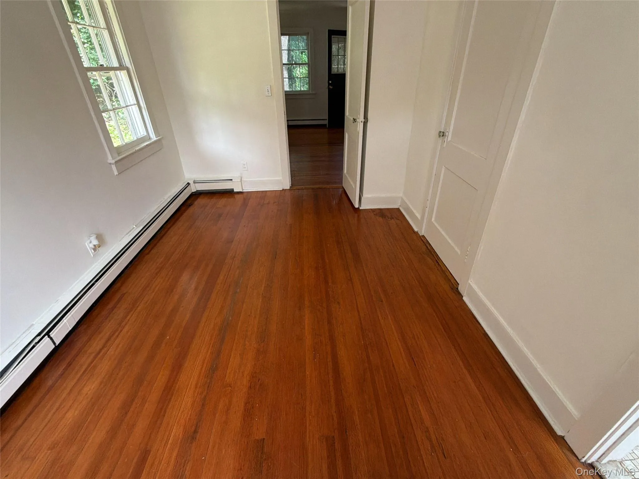 6A Raven Way, Mount Pleasant, NY, 2 Bedrooms Bedrooms, 5 Rooms Rooms,2 BathroomsBathrooms,Residential Lease,For Rent,Raven,0,1033947 6A Raven Way, Mount Pleasant, NY, 2 Bedrooms Bedrooms, 5 Rooms Rooms,2 BathroomsBathrooms,Residential Lease,For Rent,Raven,0,1033947