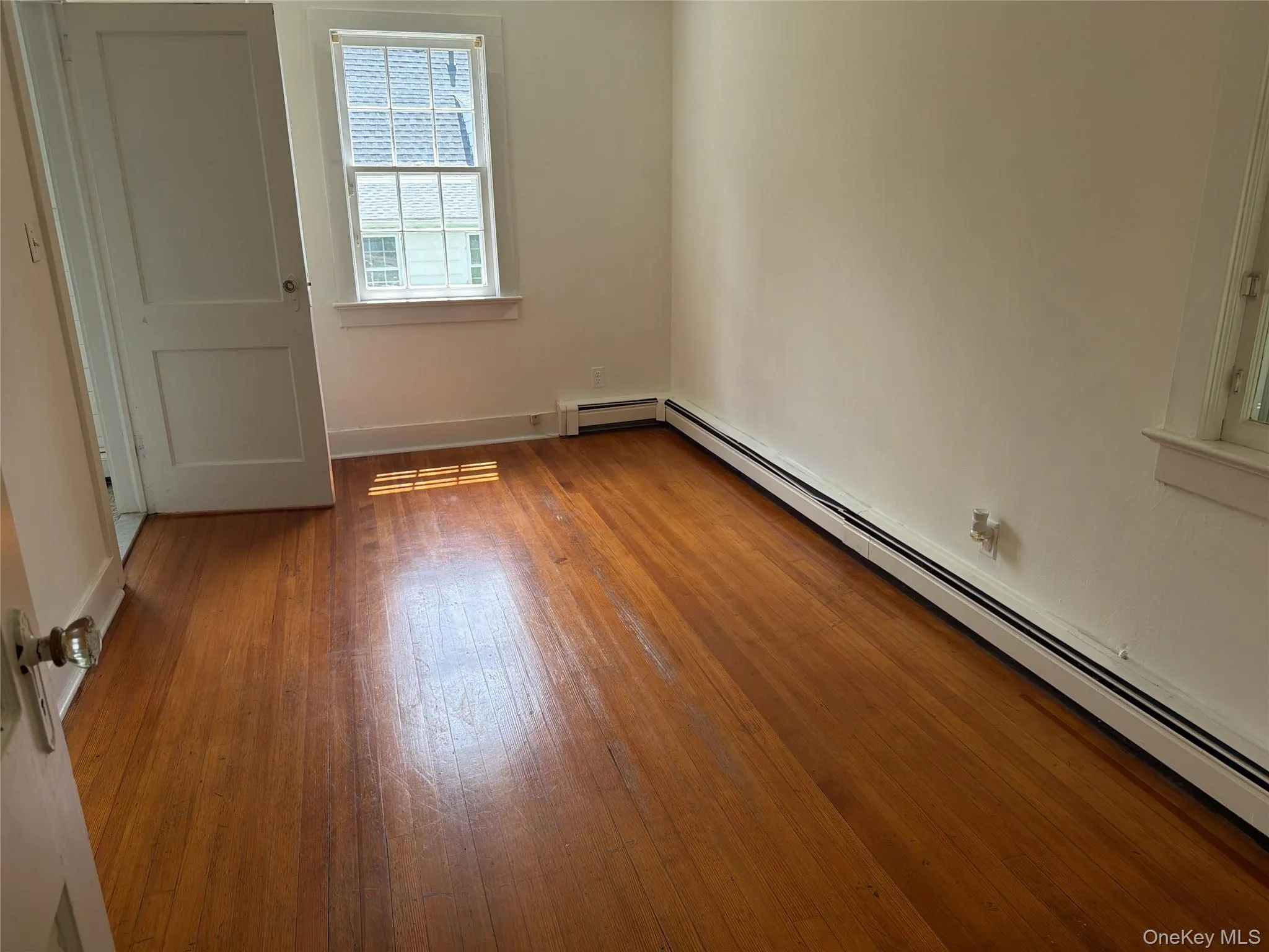 6A Raven Way, Mount Pleasant, NY, 2 Bedrooms Bedrooms, 5 Rooms Rooms,2 BathroomsBathrooms,Residential Lease,For Rent,Raven,0,1033947 6A Raven Way, Mount Pleasant, NY, 2 Bedrooms Bedrooms, 5 Rooms Rooms,2 BathroomsBathrooms,Residential Lease,For Rent,Raven,0,1033947
