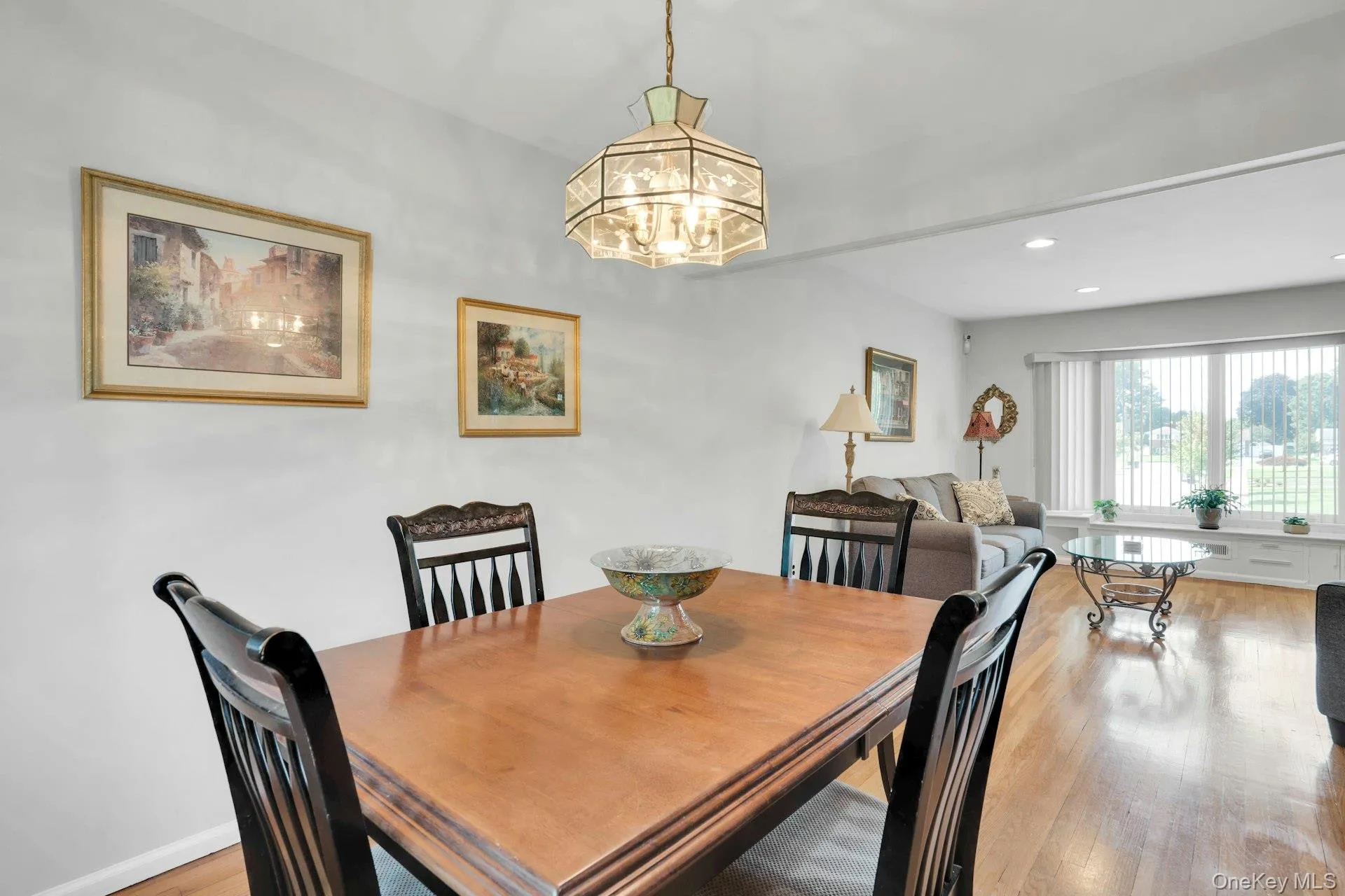 43 Genesee Drive, Smithtown, NY, 5 Bedrooms Bedrooms, 8 Rooms Rooms,2 BathroomsBathrooms,Residential,For Rent,Genesee,0,1033951 43 Genesee Drive, Smithtown, NY, 5 Bedrooms Bedrooms, 8 Rooms Rooms,2 BathroomsBathrooms,Residential,For Rent,Genesee,0,1033951