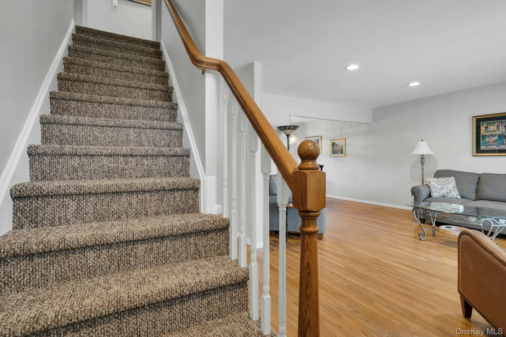 43 Genesee Drive, Smithtown, NY, 5 Bedrooms Bedrooms, 8 Rooms Rooms,2 BathroomsBathrooms,Residential,For Rent,Genesee,0,1033951 43 Genesee Drive, Smithtown, NY, 5 Bedrooms Bedrooms, 8 Rooms Rooms,2 BathroomsBathrooms,Residential,For Rent,Genesee,0,1033951