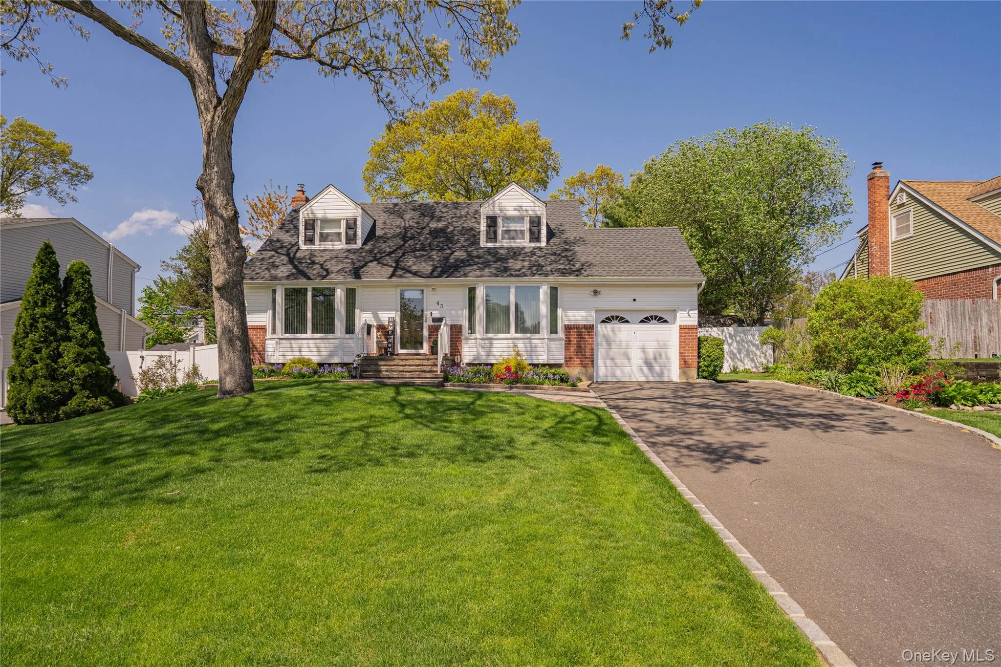 43 Genesee Drive, Smithtown, NY, 5 Bedrooms Bedrooms, 8 Rooms Rooms,2 BathroomsBathrooms,Residential,For Rent,Genesee,0,1033951 43 Genesee Drive, Smithtown, NY, 5 Bedrooms Bedrooms, 8 Rooms Rooms,2 BathroomsBathrooms,Residential,For Rent,Genesee,0,1033951