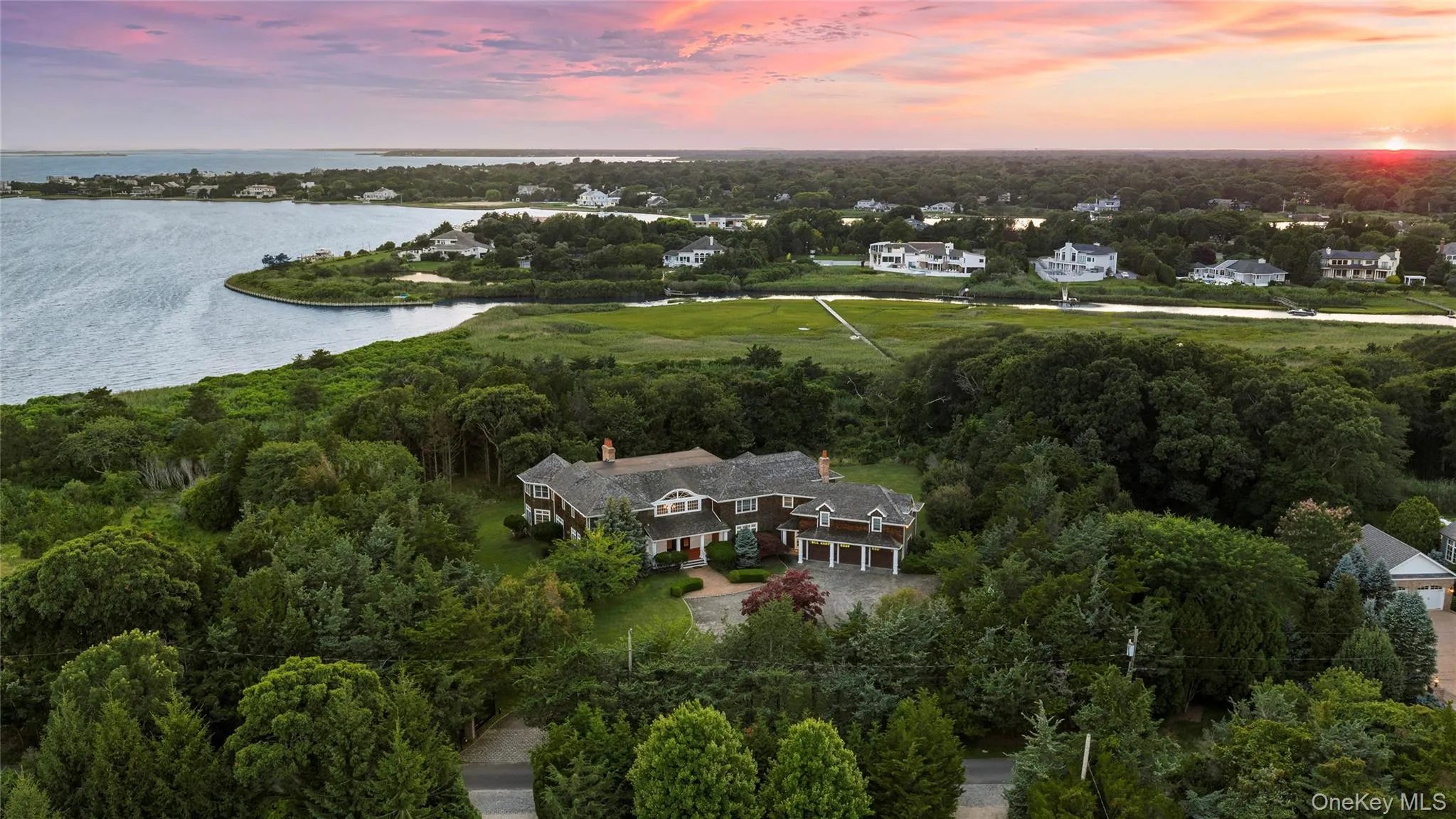 19 Jagger Lane, Southampton, NY, 7 Bedrooms Bedrooms, 12 Rooms Rooms,8 BathroomsBathrooms,Residential,For Rent,Jagger,0,1033957 19 Jagger Lane, Southampton, NY, 7 Bedrooms Bedrooms, 12 Rooms Rooms,8 BathroomsBathrooms,Residential,For Rent,Jagger,0,1033957