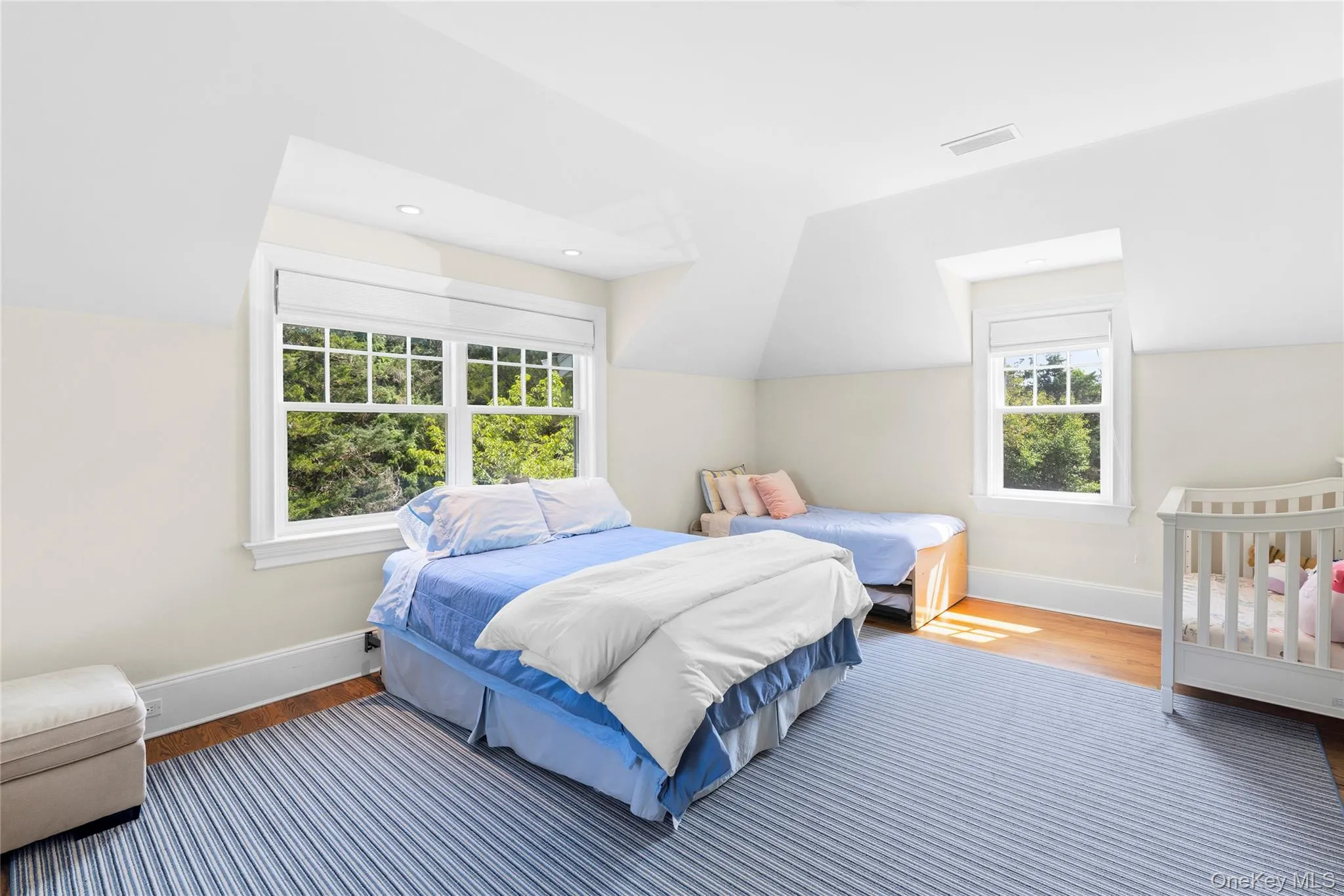 19 Jagger Lane, Southampton, NY, 7 Bedrooms Bedrooms, 12 Rooms Rooms,8 BathroomsBathrooms,Residential,For Rent,Jagger,0,1033957 19 Jagger Lane, Southampton, NY, 7 Bedrooms Bedrooms, 12 Rooms Rooms,8 BathroomsBathrooms,Residential,For Rent,Jagger,0,1033957