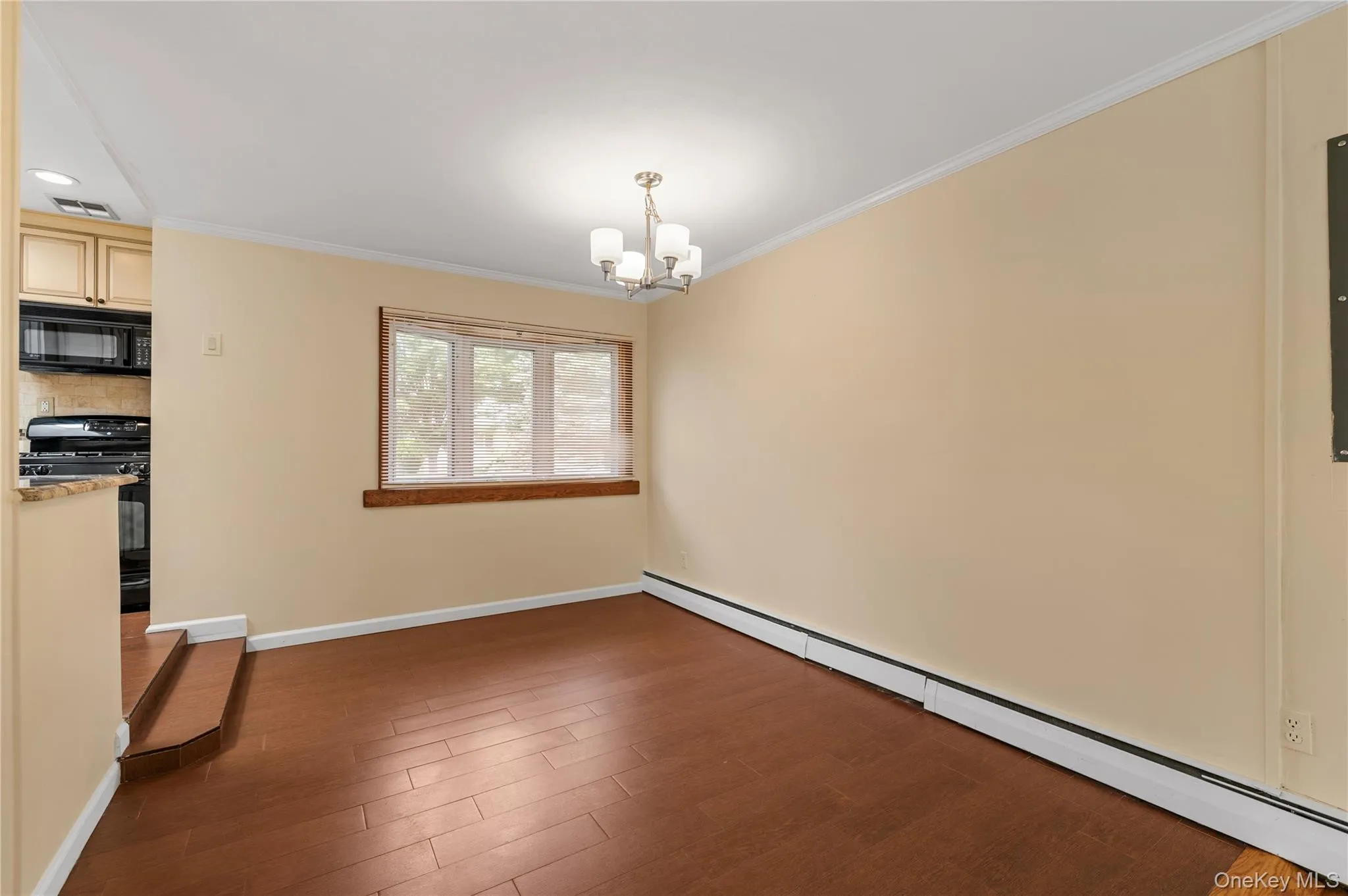 7 Kroll Street, Oyster Bay, NY, 3 Bedrooms Bedrooms, 8 Rooms Rooms,2 BathroomsBathrooms,Residential Lease,For Rent,Kroll,0,1033958 7 Kroll Street, Oyster Bay, NY, 3 Bedrooms Bedrooms, 8 Rooms Rooms,2 BathroomsBathrooms,Residential Lease,For Rent,Kroll,0,1033958