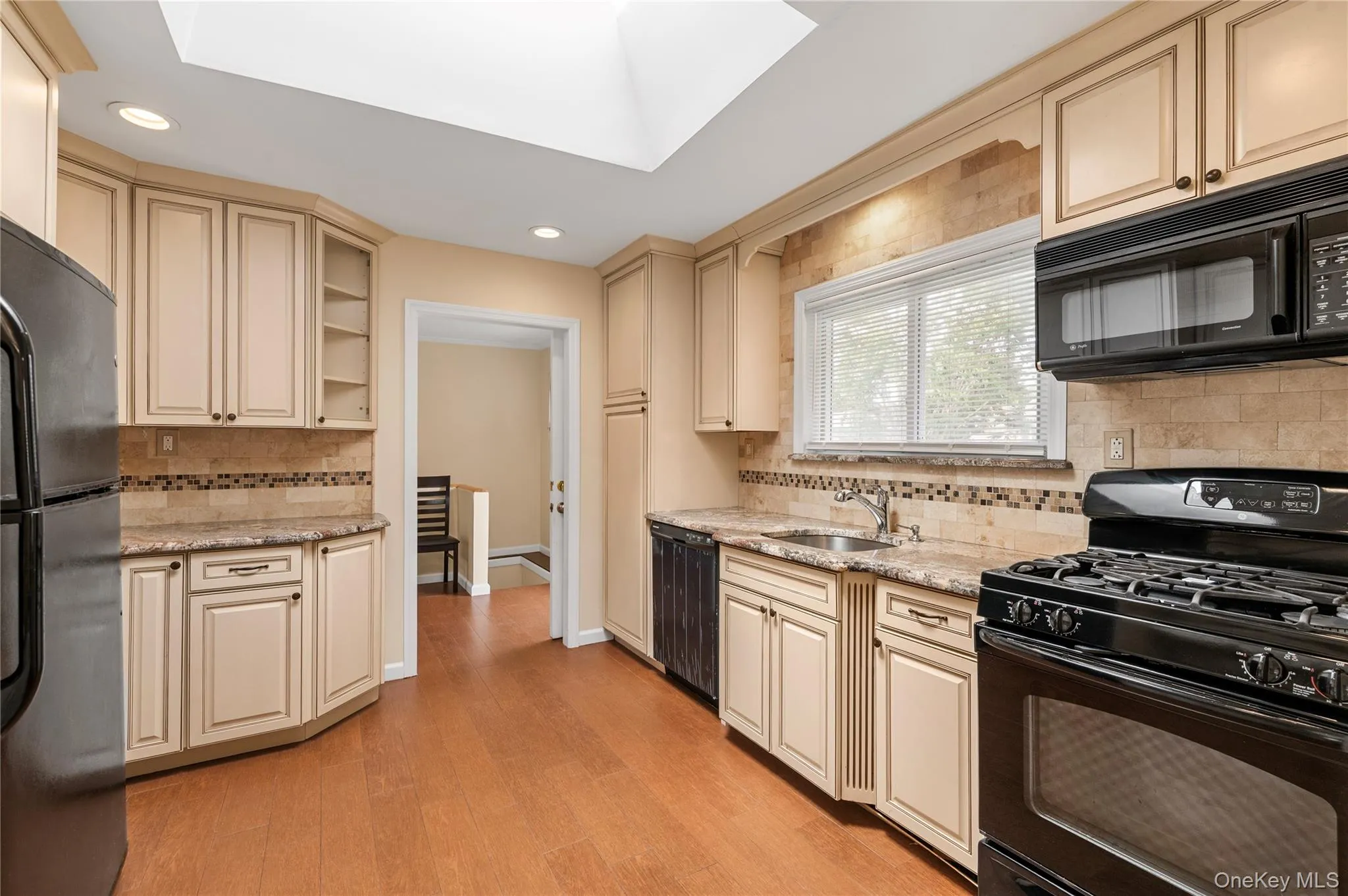 7 Kroll Street, Oyster Bay, NY, 3 Bedrooms Bedrooms, 8 Rooms Rooms,2 BathroomsBathrooms,Residential Lease,For Rent,Kroll,0,1033958 7 Kroll Street, Oyster Bay, NY, 3 Bedrooms Bedrooms, 8 Rooms Rooms,2 BathroomsBathrooms,Residential Lease,For Rent,Kroll,0,1033958