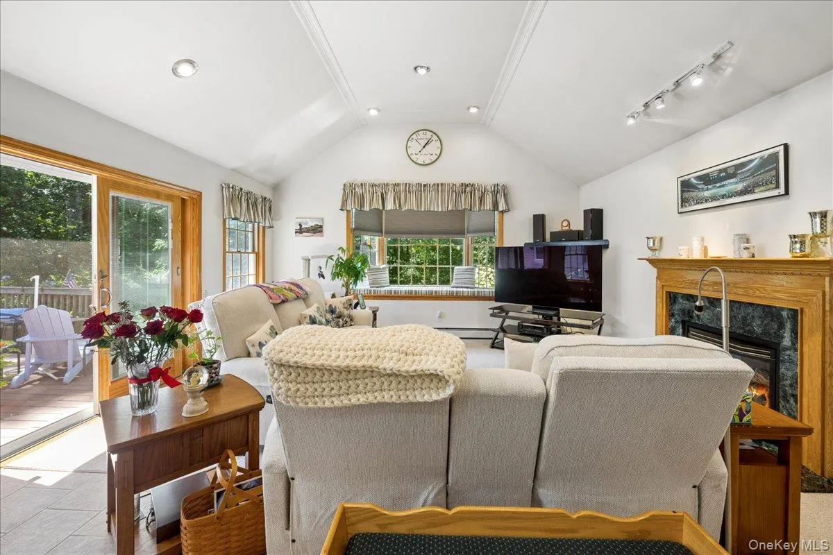 28 Winthrop Drive, Cortlandt, NY, 4 Bedrooms Bedrooms, 8 Rooms Rooms,1 BathroomBathrooms,Residential,For Rent,Winthrop,0,1033960 28 Winthrop Drive, Cortlandt, NY, 4 Bedrooms Bedrooms, 8 Rooms Rooms,1 BathroomBathrooms,Residential,For Rent,Winthrop,0,1033960