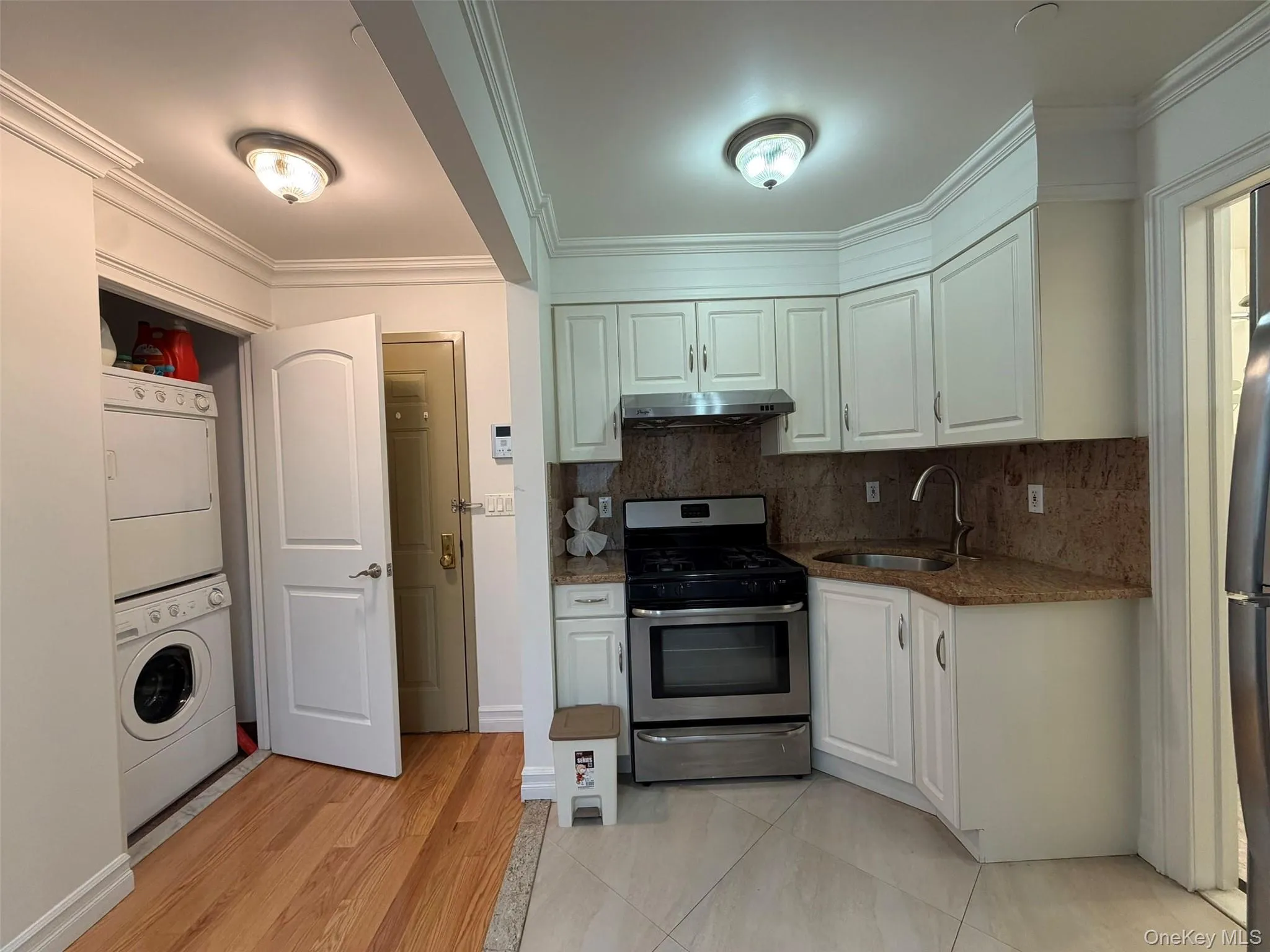 40-45 68th Street, New York, NY, 1 Bedroom Bedrooms, 4 Rooms Rooms,1 BathroomBathrooms,Residential,For Rent,68th,0,1033962 40-45 68th Street, New York, NY, 1 Bedroom Bedrooms, 4 Rooms Rooms,1 BathroomBathrooms,Residential,For Rent,68th,0,1033962