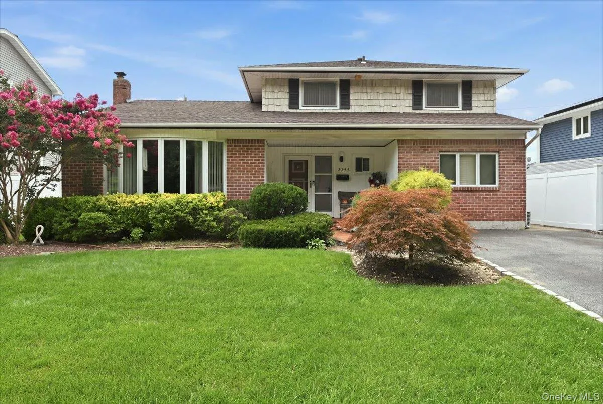 3345 Beltagh Avenue, Hempstead, NY, 4 Bedrooms Bedrooms, 8 Rooms Rooms,2 BathroomsBathrooms,Residential,For Rent,Beltagh,0,1033963 3345 Beltagh Avenue, Hempstead, NY, 4 Bedrooms Bedrooms, 8 Rooms Rooms,2 BathroomsBathrooms,Residential,For Rent,Beltagh,0,1033963