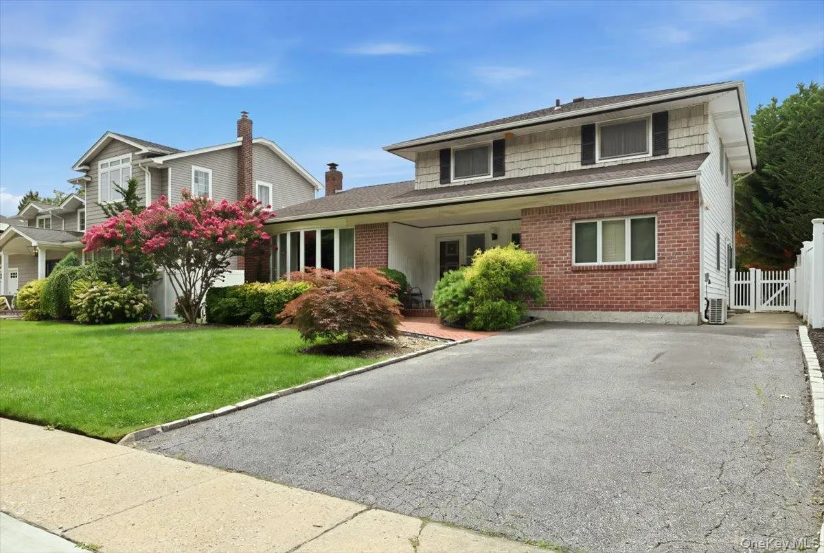 3345 Beltagh Avenue, Hempstead, NY, 4 Bedrooms Bedrooms, 8 Rooms Rooms,2 BathroomsBathrooms,Residential,For Rent,Beltagh,0,1033963 3345 Beltagh Avenue, Hempstead, NY, 4 Bedrooms Bedrooms, 8 Rooms Rooms,2 BathroomsBathrooms,Residential,For Rent,Beltagh,0,1033963