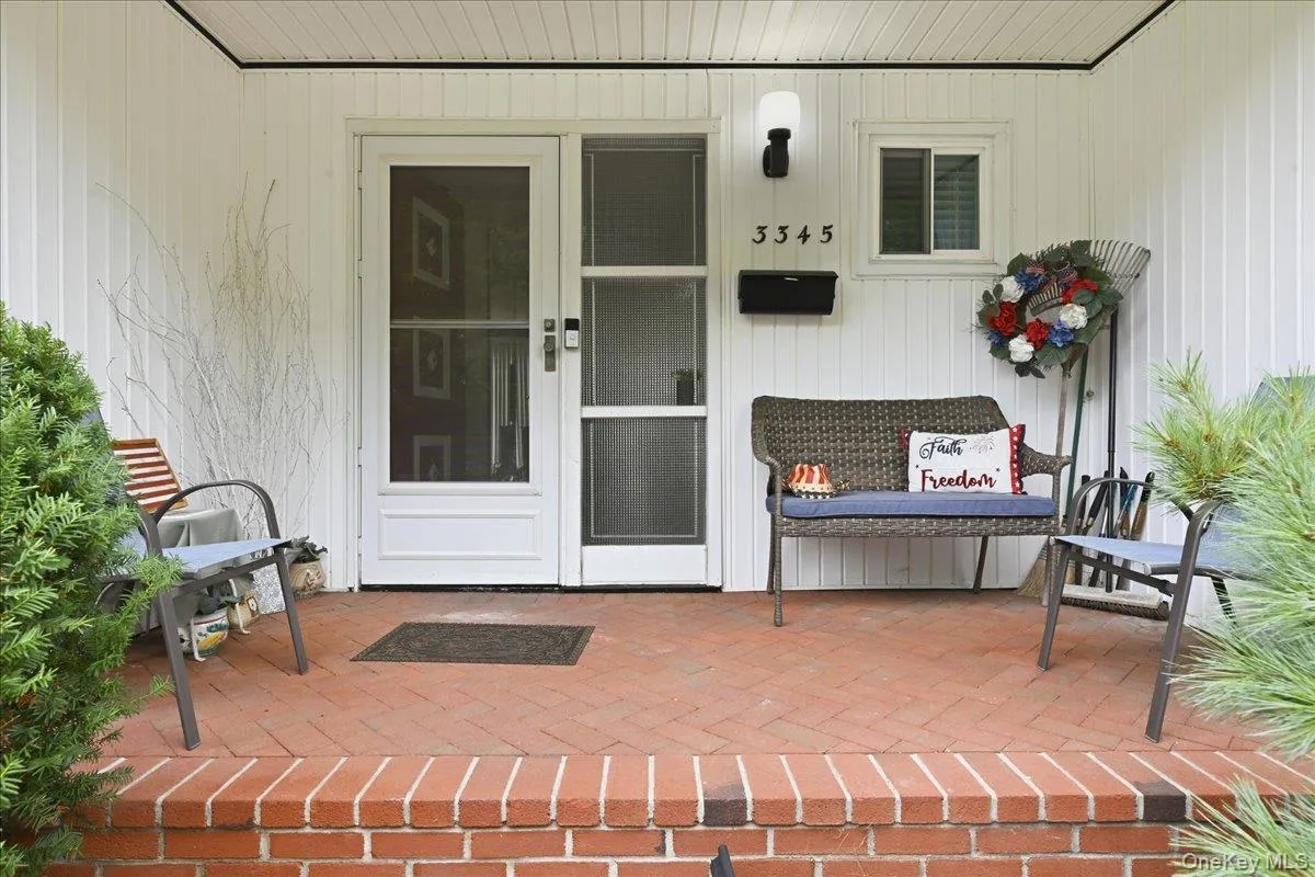 3345 Beltagh Avenue, Hempstead, NY, 4 Bedrooms Bedrooms, 8 Rooms Rooms,2 BathroomsBathrooms,Residential,For Rent,Beltagh,0,1033963 3345 Beltagh Avenue, Hempstead, NY, 4 Bedrooms Bedrooms, 8 Rooms Rooms,2 BathroomsBathrooms,Residential,For Rent,Beltagh,0,1033963